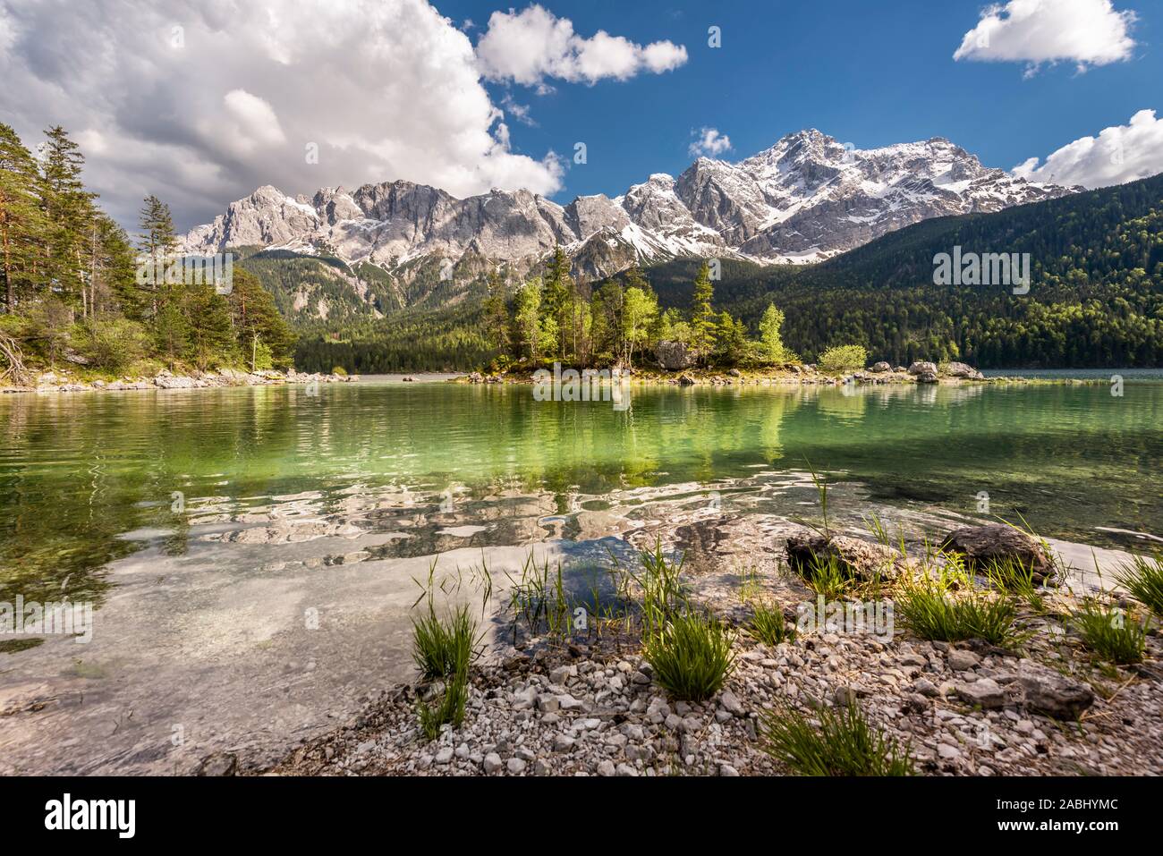 Eibsee lake and Zugspitze massif with Zugspitze, Wetterstein range ...
