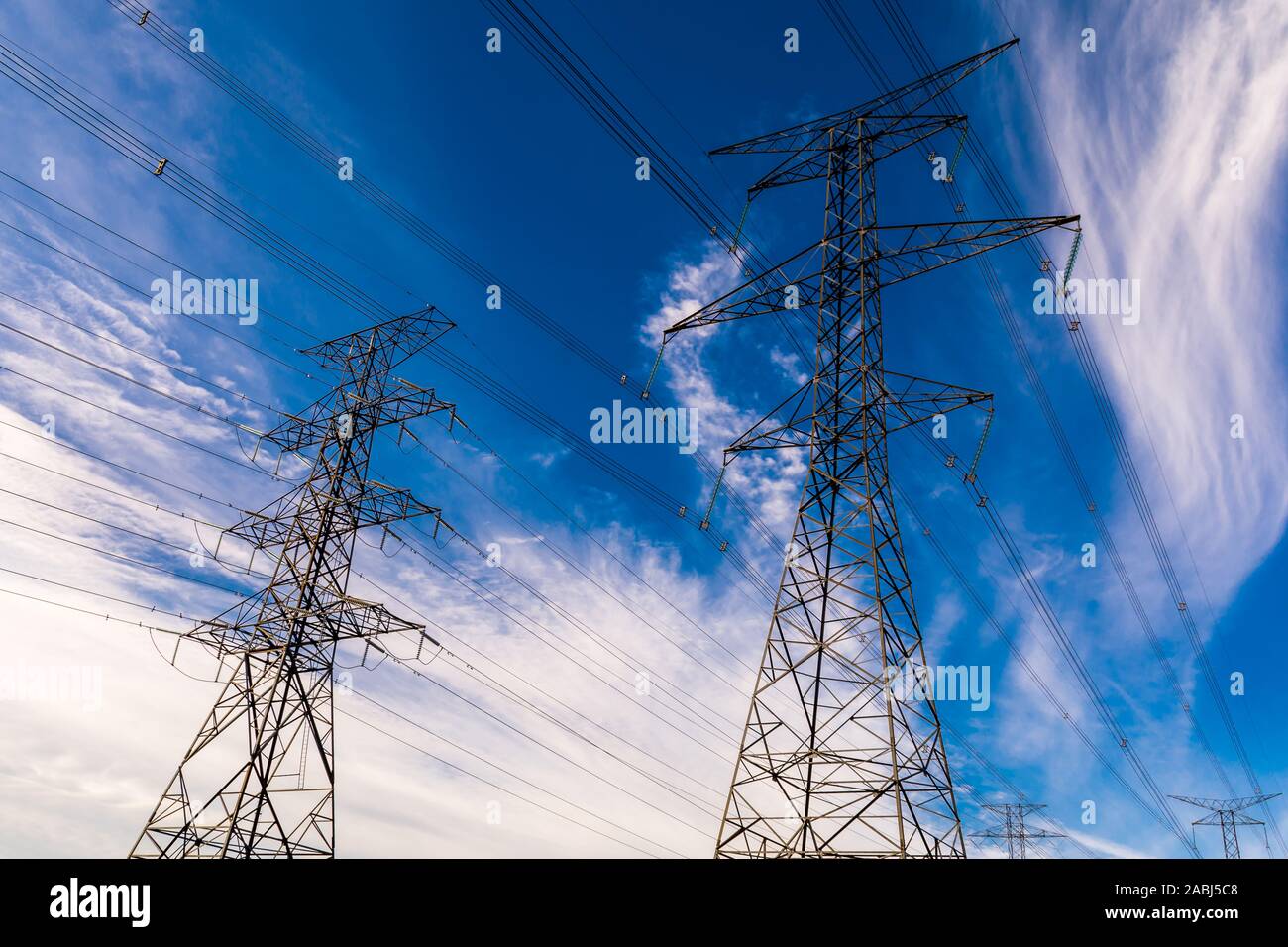 Towers electricity hi-res stock photography and images - Alamy