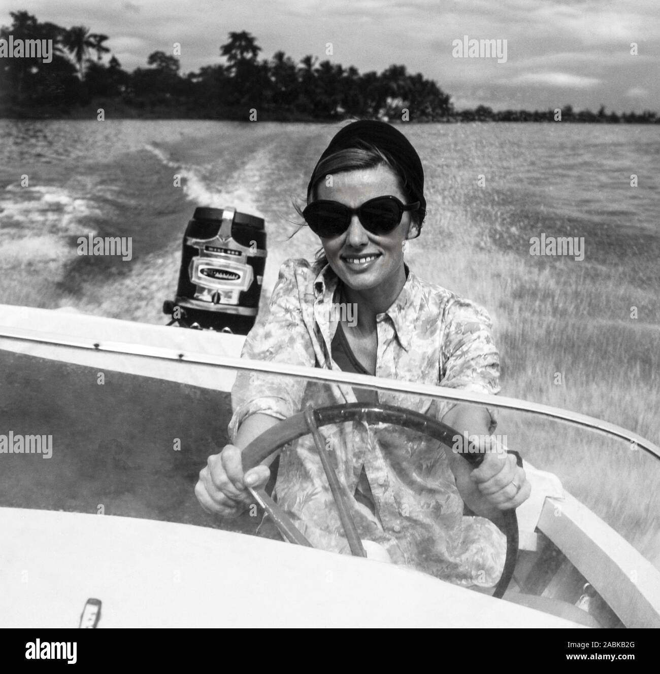 Mercury Motor High Resolution Stock Photography And Images Alamy