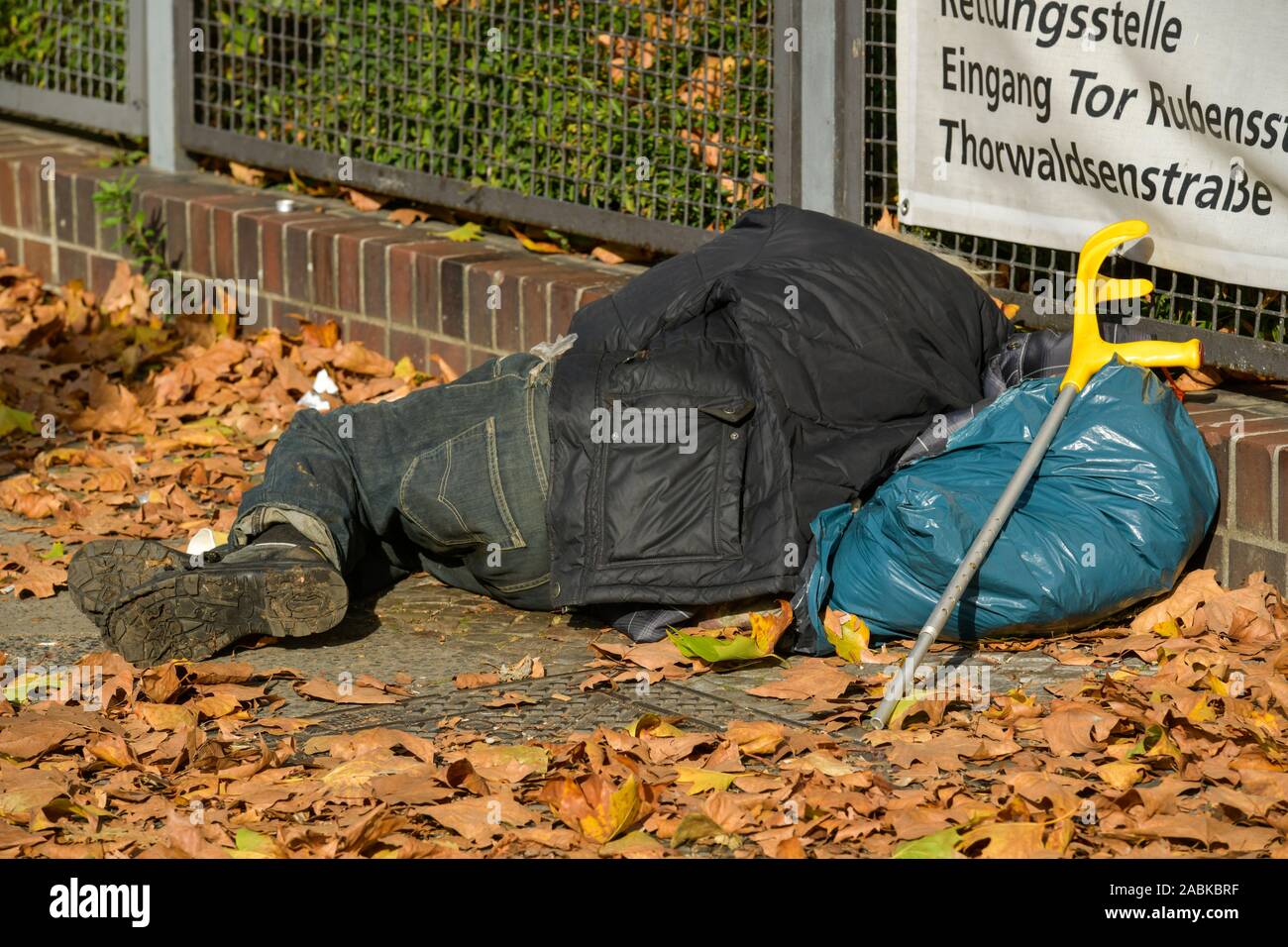 Obdachloser, Rubensstraße, Schöneberg, Berlin, Deutschland Stock Photo