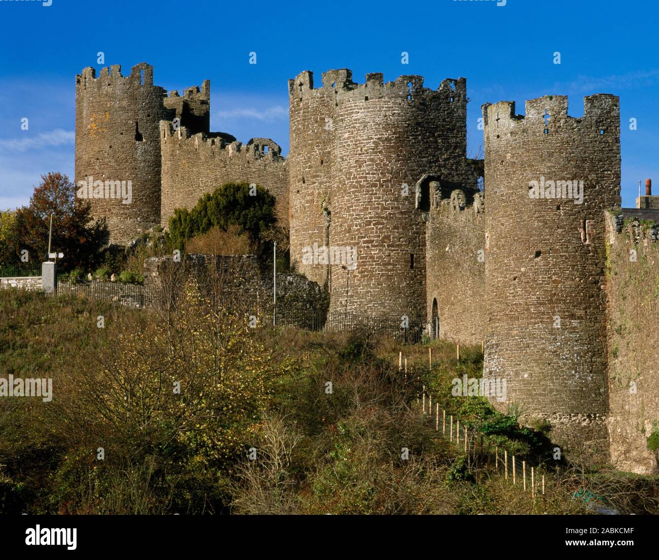 Conwy Town Walls, Upper Gate in western wall, with Watchtower above