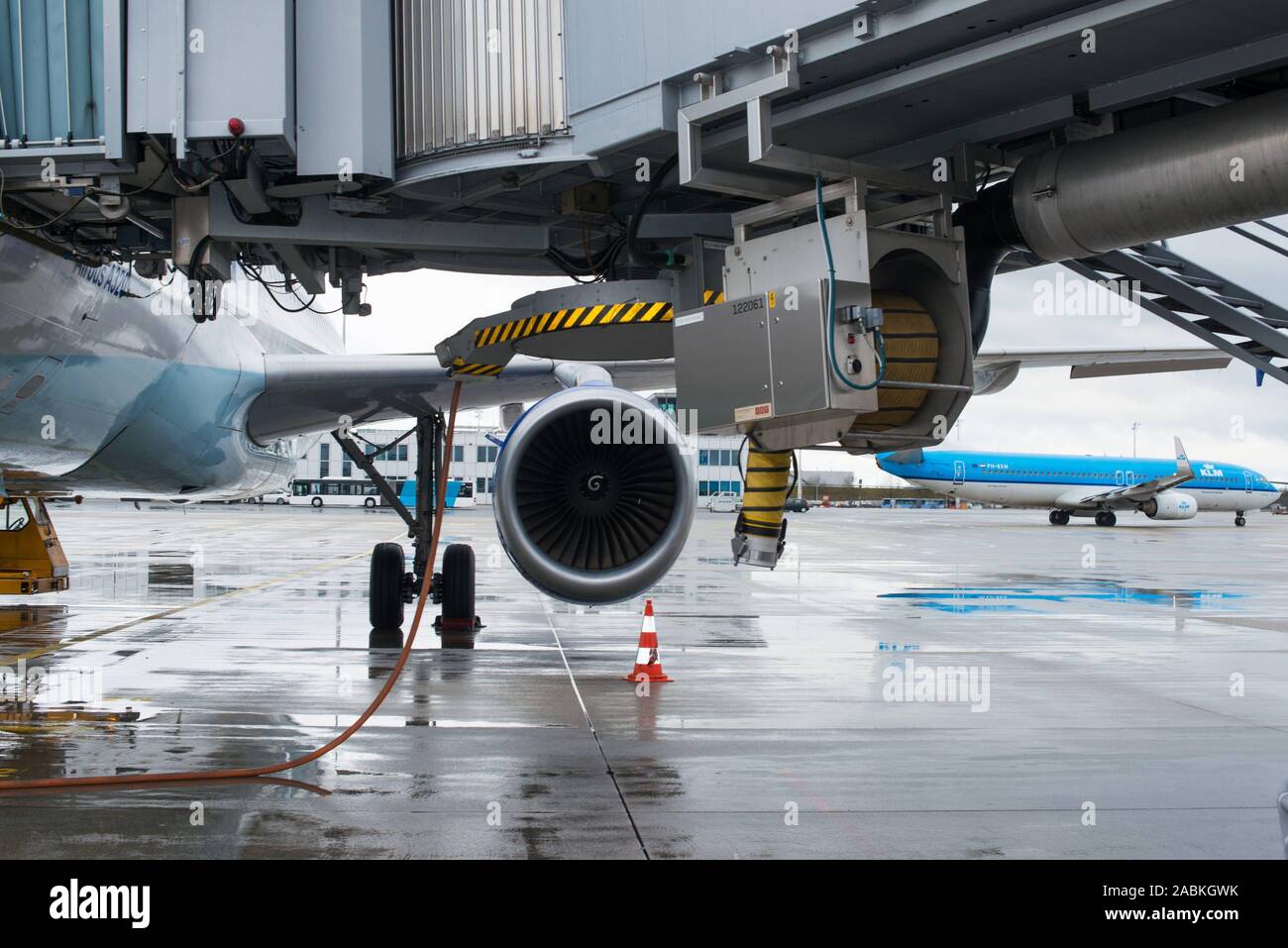 Apron of Munich Airport [automated translation] Stock Photo Alamy