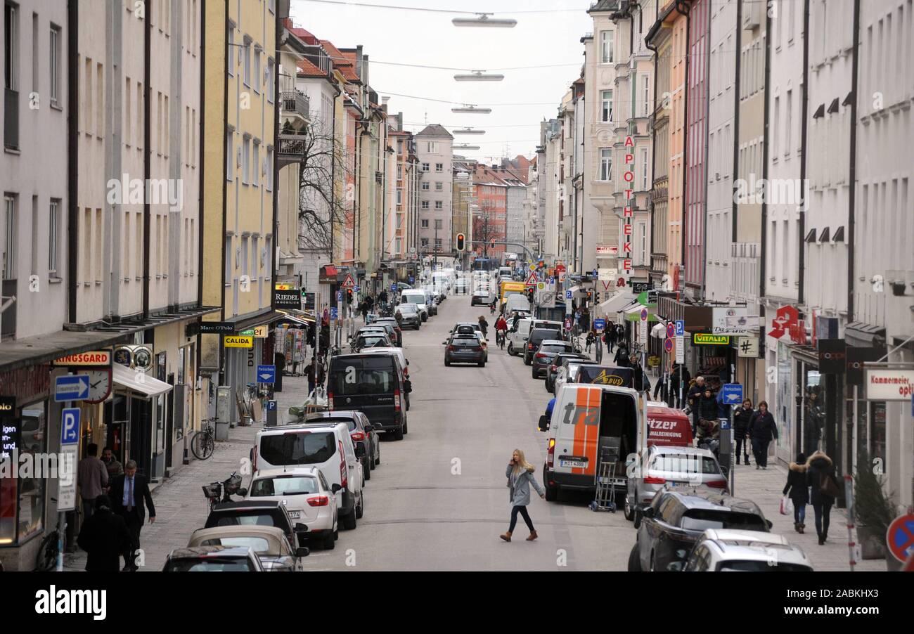 More and more shops in the Hohenzollernstraße in Munich-Schwabing are empty. Retailers are struggling against high rents and online trading. [automated translation] Stock Photo