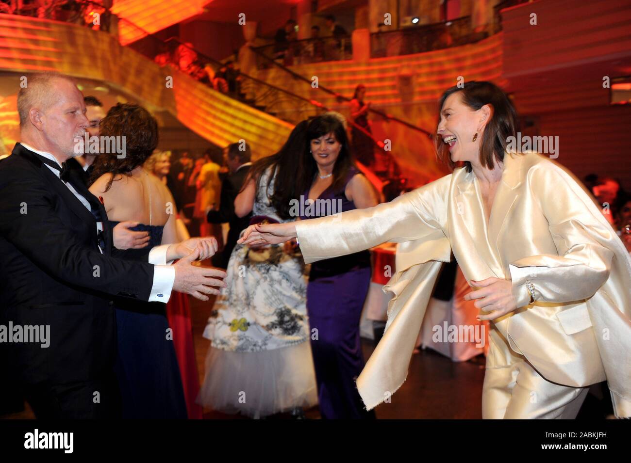 Vincent de la Tour (Twentieth Century Fox) and Christiane Paul dance at the 46th German Film Ball at the Hotel Bayerischer Hof in Munich. [automated translation] Stock Photo
