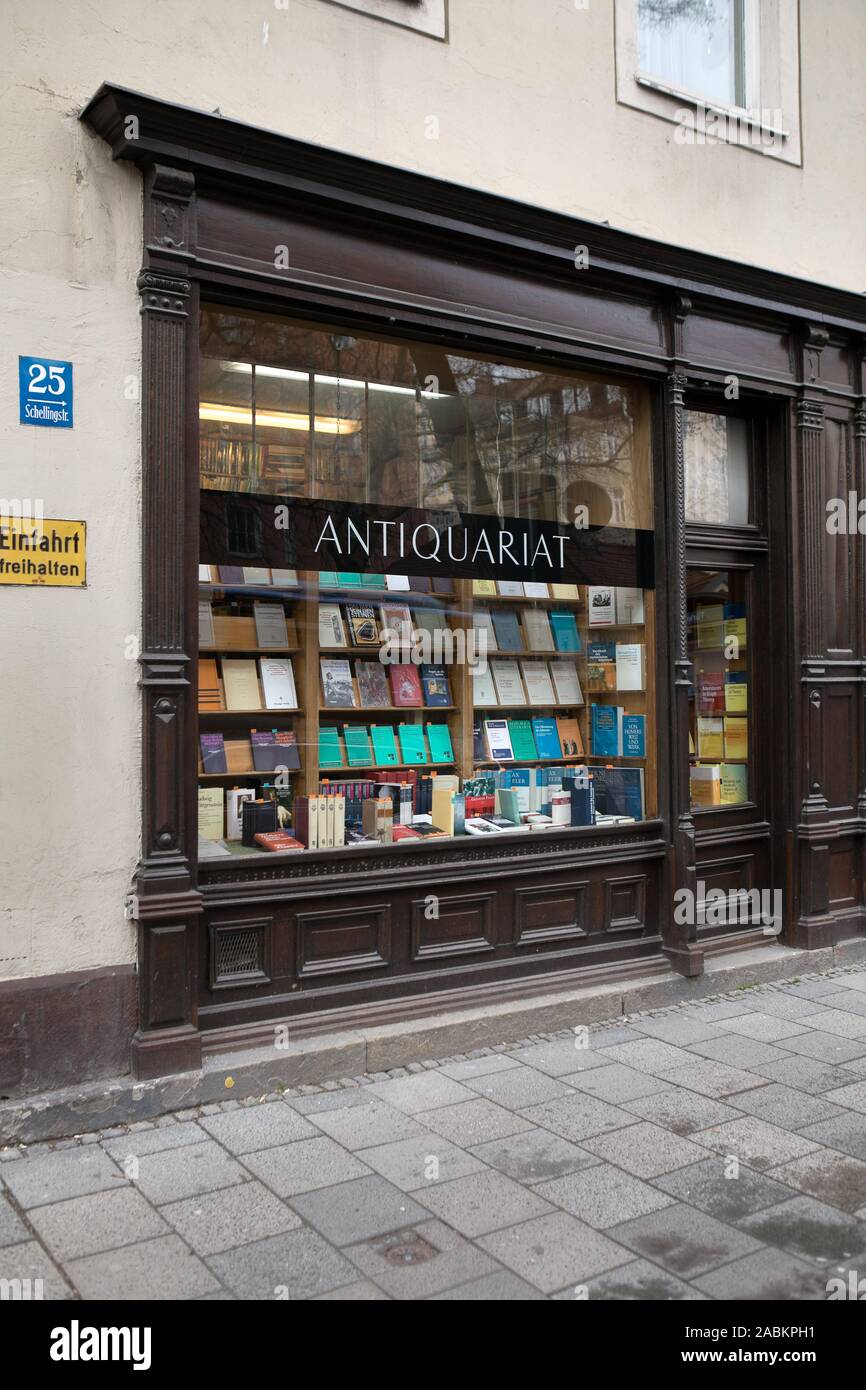 Facade of the antiquarian bookshop J. Kitzinger in Munich's university quarter. [automated translation] Stock Photo