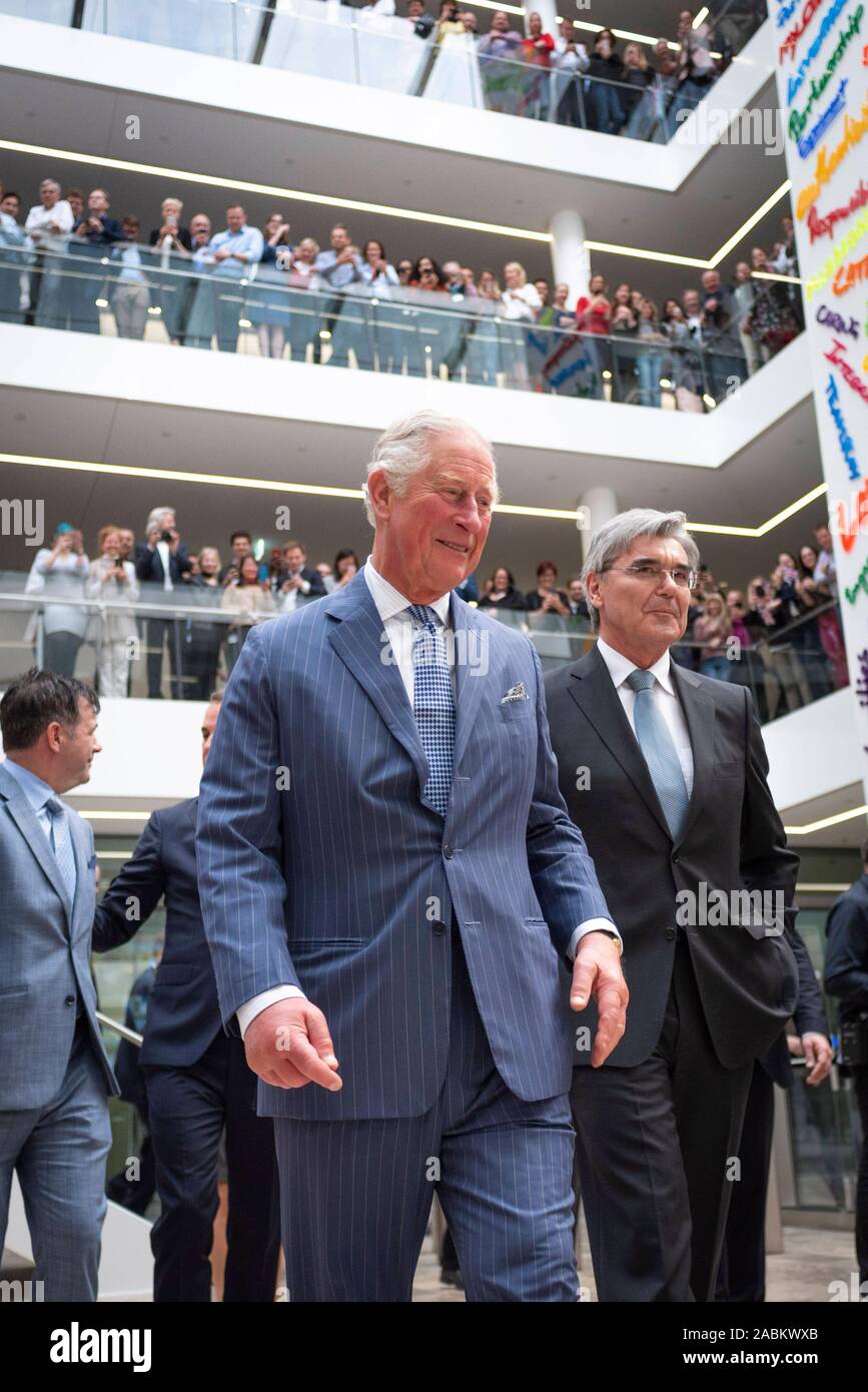 The heir to the UK throne of Prince Charles welcomes Siemens CEO Joe Kaesers (right) and Siemens UK CEO Jürgen Maier (left) at the Siemens Forum in Munich (Upper Bavaria) on Thursday, May 9, 2019. [automated translation] Stock Photo