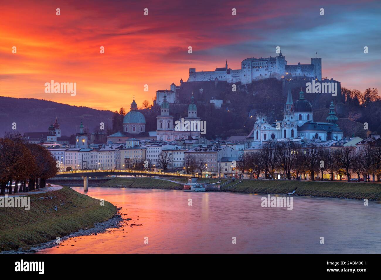 salzburg-austria-cityscape-image-of-the-salzburg-austria-with