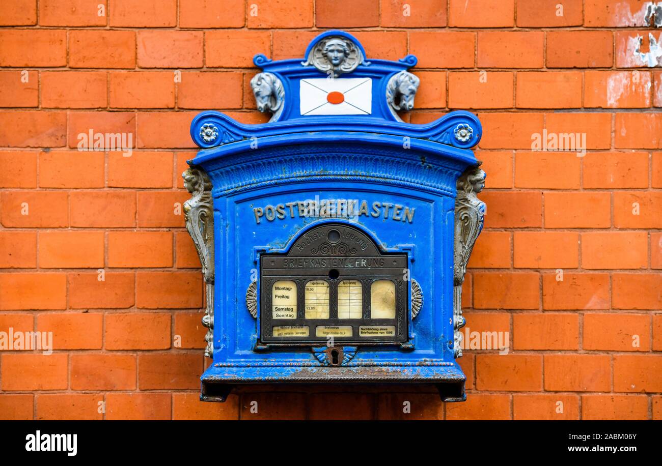 Postbriefkasten High Resolution Stock Photography and Images - Alamy