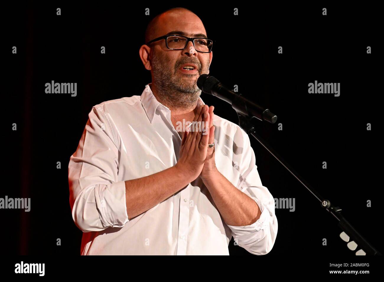 The cabaret artist Hannes Ringlstetter with his solo program "Aufgrund von  Gründen" at the Kleines Theater in Haar. [automated translation] Stock  Photo - Alamy