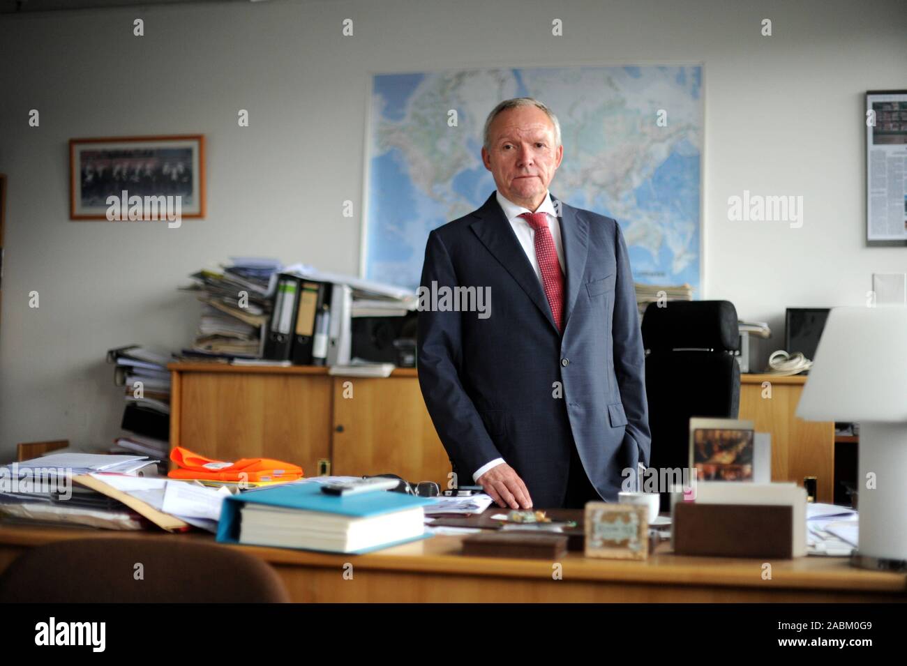 Manfred Nötzel, Senior Public Prosecutor at the Munich Public Prosecutor's Office I, admitted to his office in Linprunstraße. [automated translation] Stock Photo