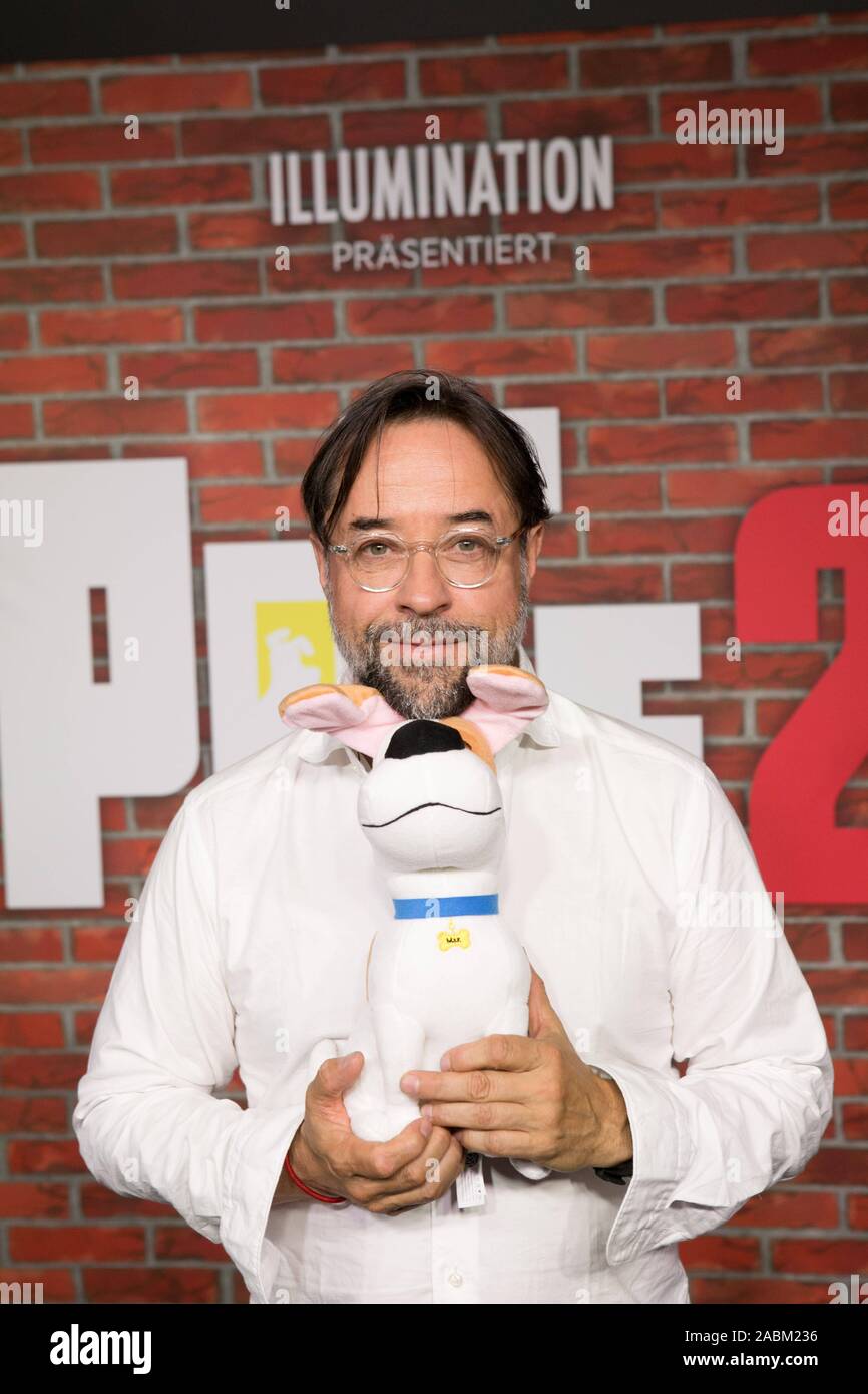 Actor Jan Josef Liefers, speaker of the main character, the terrier Max, at the preview of the animated film Pets 2 at Mathäser Filmplast. [automated translation] Stock Photo