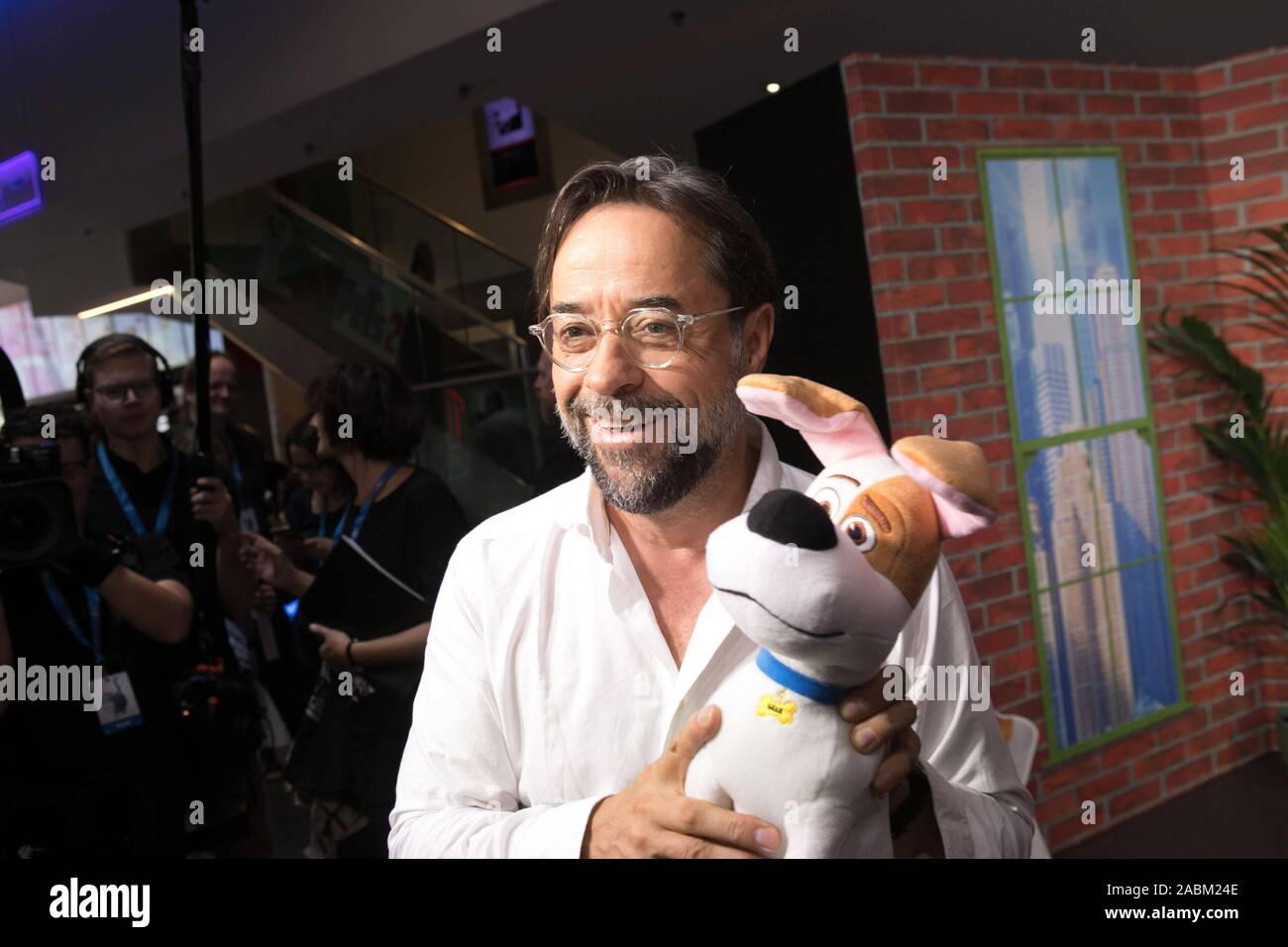 Actor Jan Josef Liefers, speaker of the main character, the terrier Max, at the preview of the animated film Pets 2 at Mathäser Filmplast. [automated translation] Stock Photo