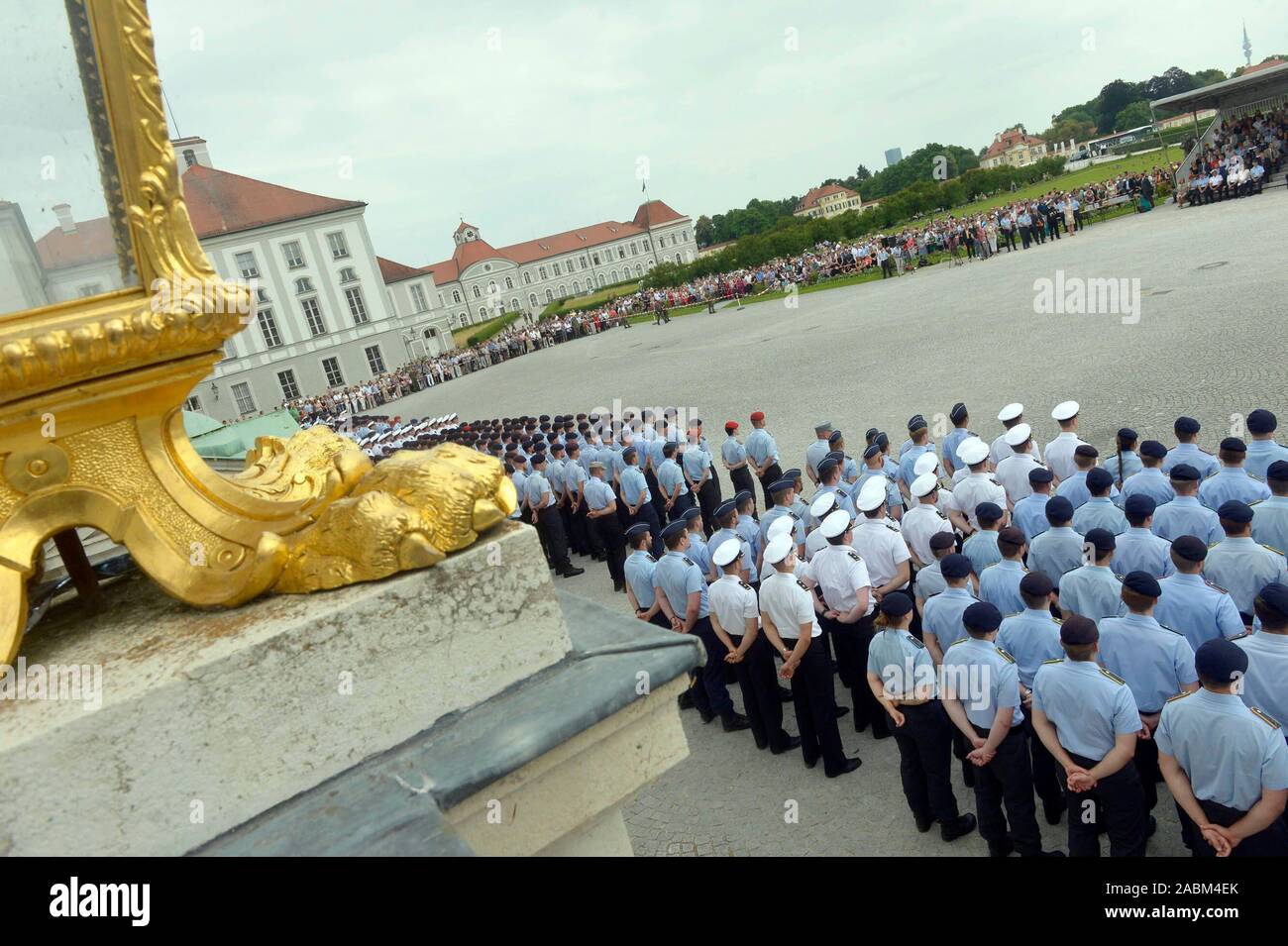 The Federal Minister of Defence, Dr. Ursula von der Leyen, promoted 521 officer candidates, 74 of them female, to lieutenant at sea in front of Nymphenburg Palace and thus to the first rank of officer. [automated translation] Stock Photo