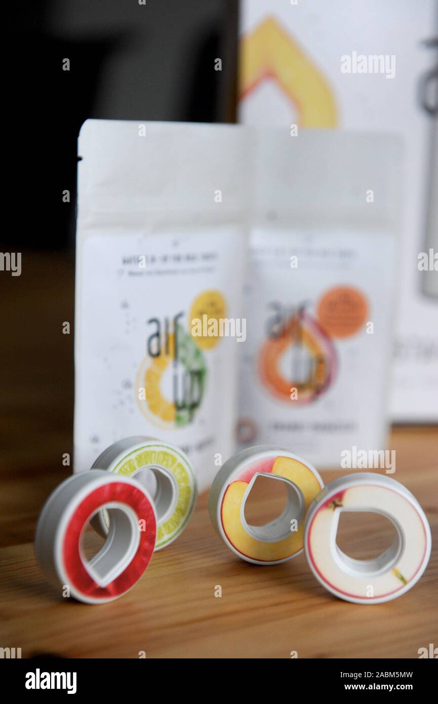 The startup company "Air up" produces drinking bottles that only give