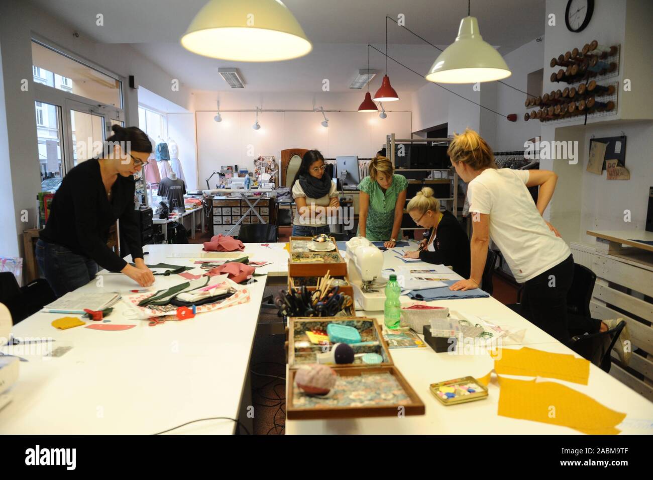 At A Sewing Workshop In The Sewing Studio Louloute In Westend The Participants Learn How To Tailor Their Own Dirndl Automated Translation Stock Photo Alamy