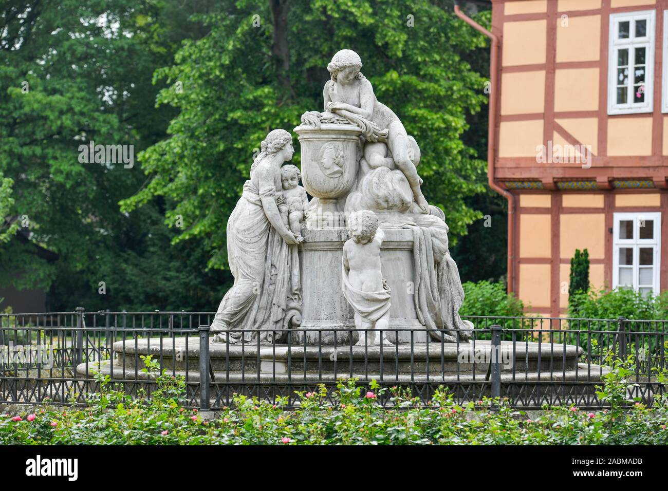 Caroline-Mathilde-Denkmal am Osteingang, Französischer Garten, Celle, Niedersachsen, Deutschland Stock Photo