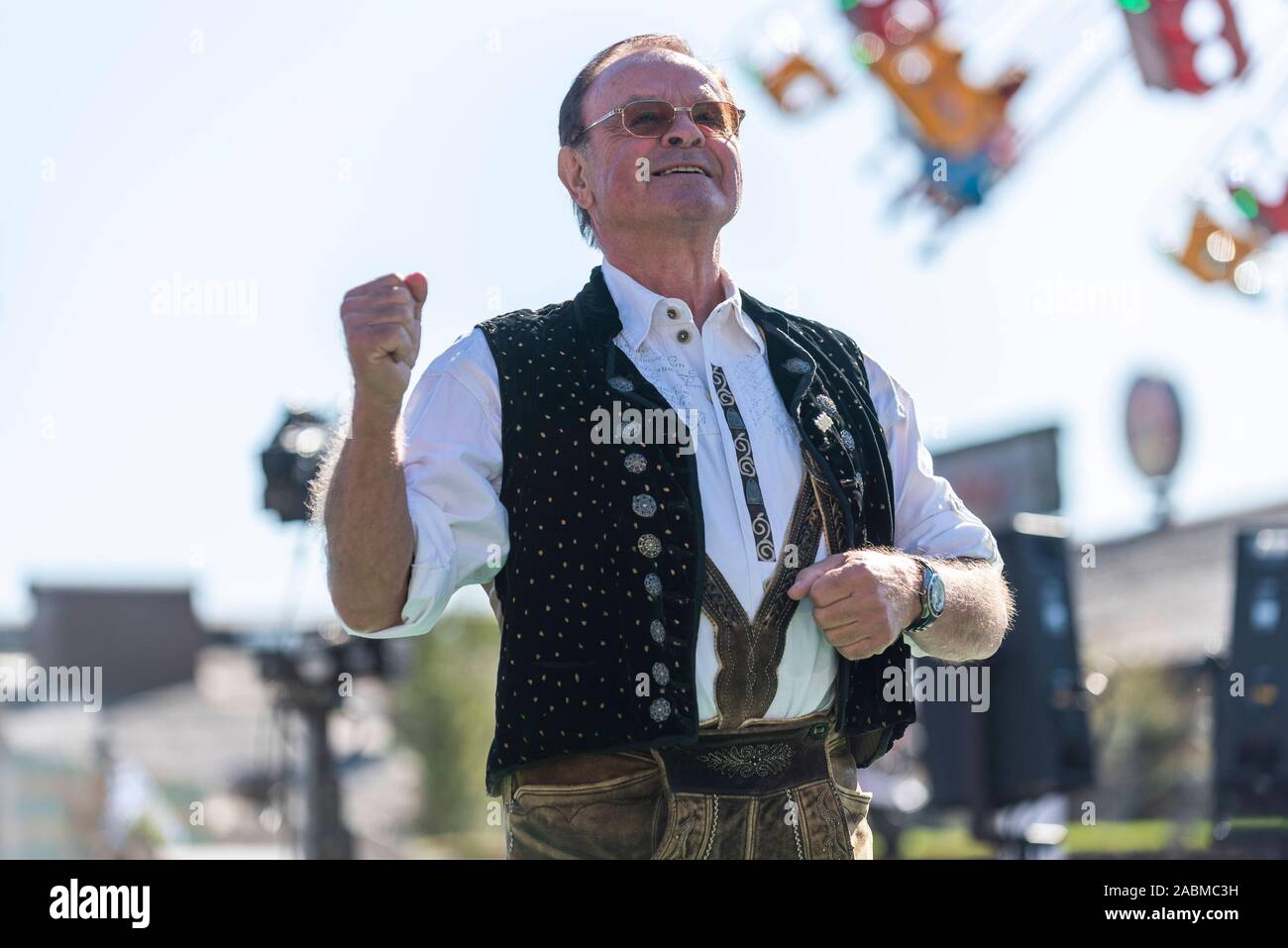 Otto Schwarzfischer, Kapellmeister in the Schottenhamel festival tent, as honorary conductor at the traditional square concert of the Wiesn chapels 'Unter der Bavaria'. [automated translation] Stock Photo