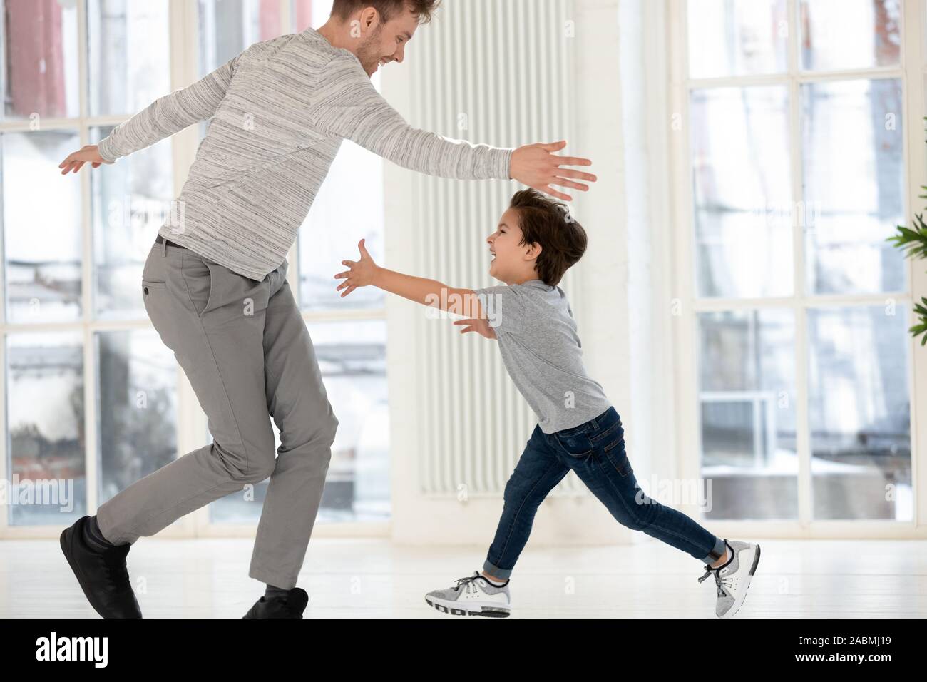 Father son catch hi-res stock photography and images - Alamy