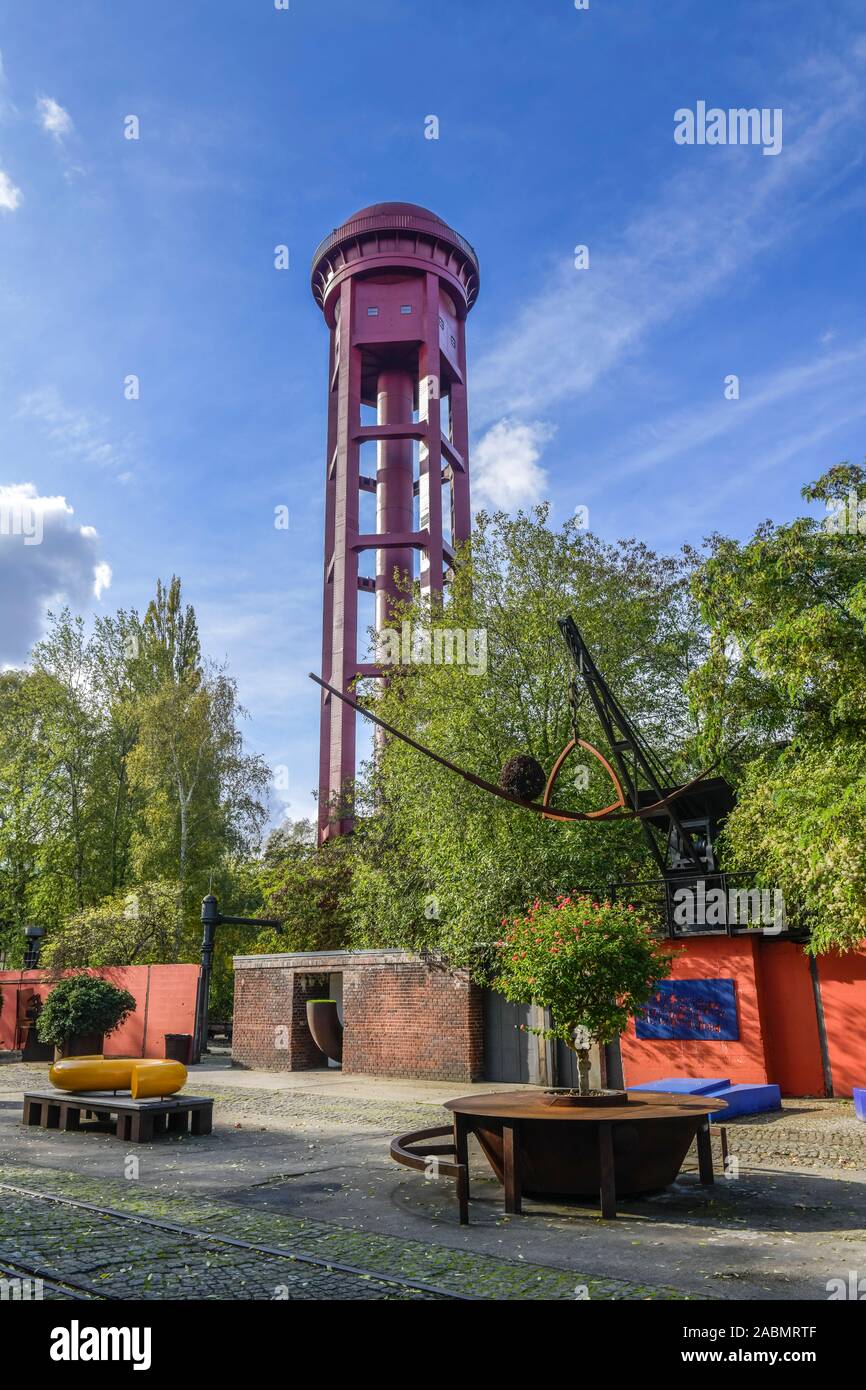 Skulpturenpark Giardino Segreto, Wasserturm, Naturpark Schöneberger Südgelände, Prellerweg, Schöneberg, Berlin, Deutschland Stock Photo