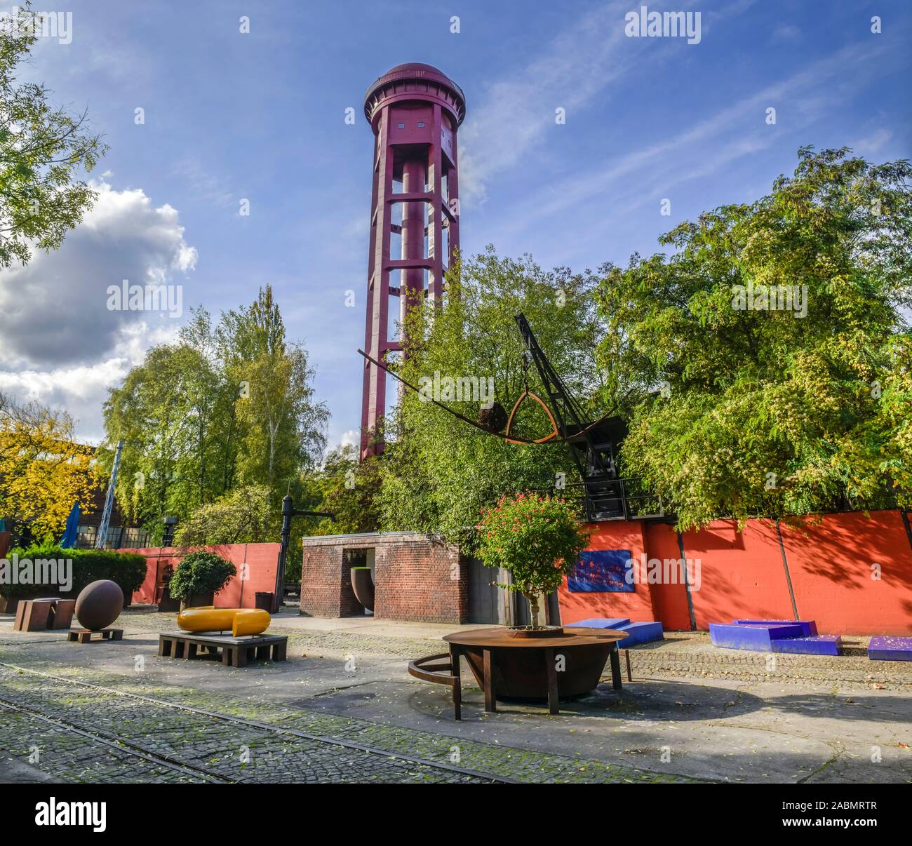 Skulpturenpark Giardino Segreto, Wasserturm, Naturpark Schöneberger Südgelände, Prellerweg, Schöneberg, Berlin, Deutschland Stock Photo