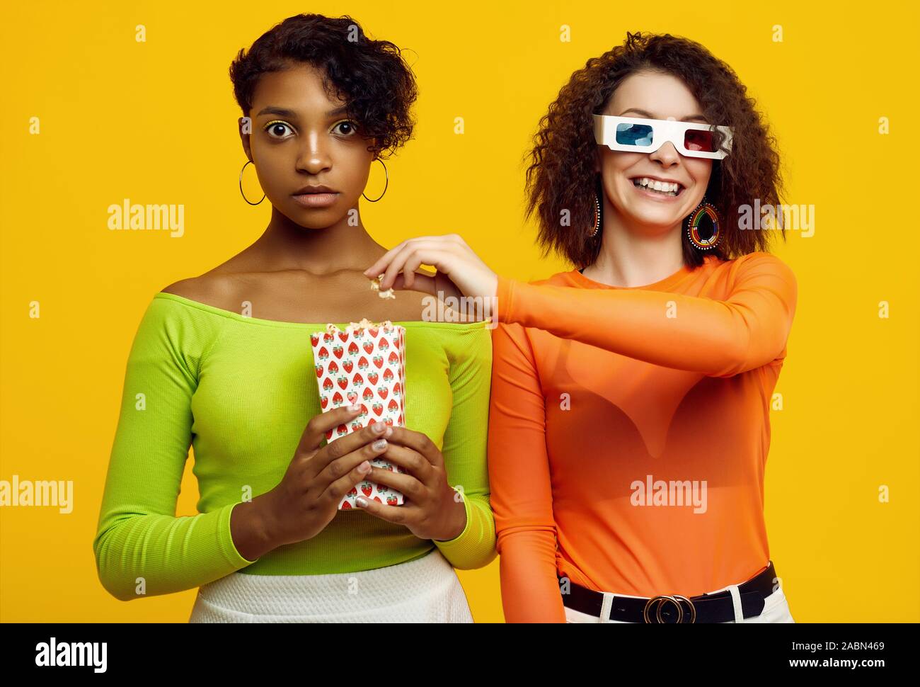 African american teen girls hi-res stock photography and images - Alamy