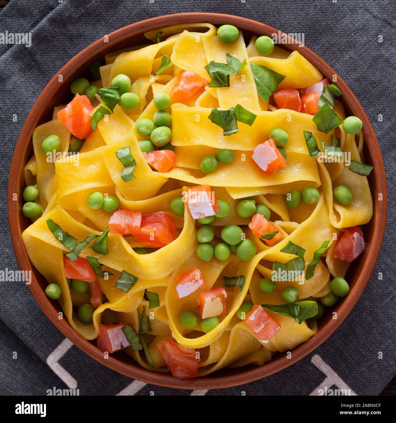 cheesecake factory, spinach, pasta salad, salmon fillets, seared salmon