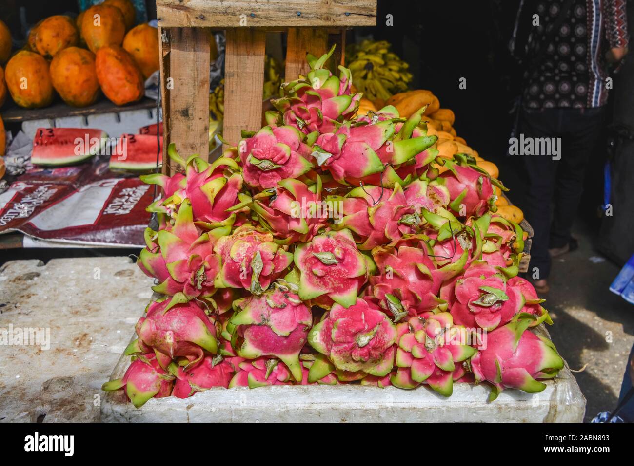 Drachenfrüchte, Marktstand, 'Mercado Lucas de Galvez', Merida, Yucatan, Mexiko Stock Photo