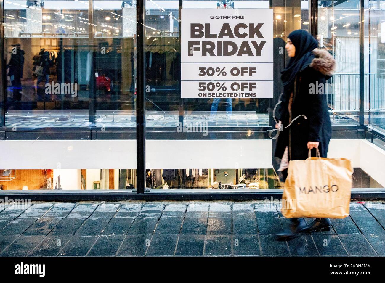 Shopping rotterdam hi-res stock photography and images - Alamy