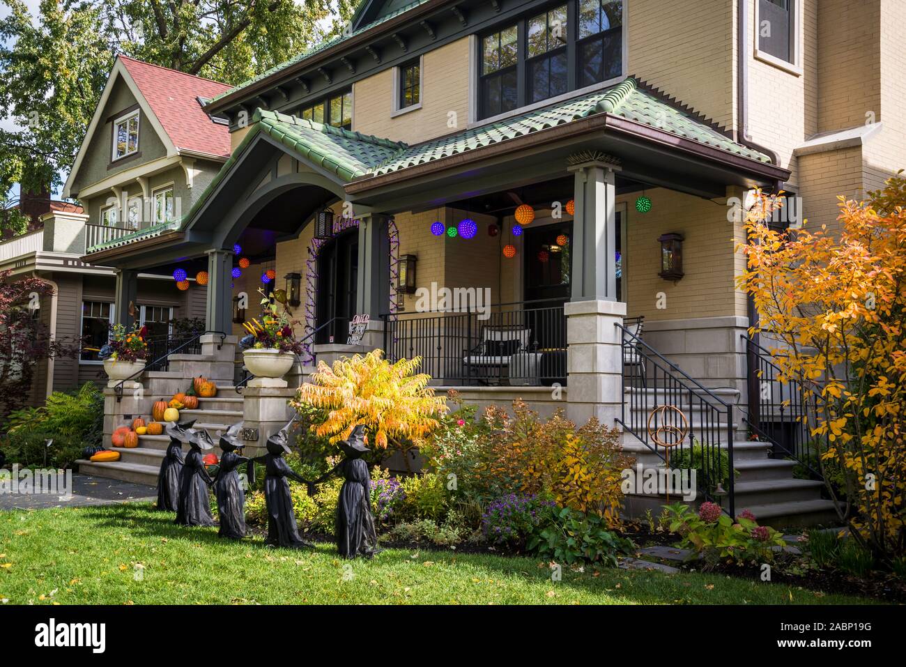 Halloween decoration in front of a family house, Ravenswood Manor District, the Albany Park