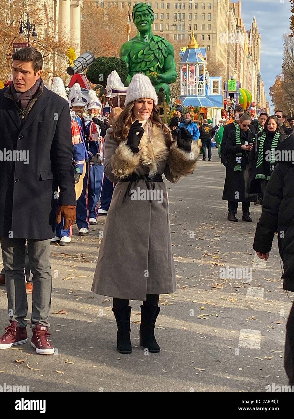 New York, NY, USA. 28th Nov, 2019. Idina Menzel at the Macy's