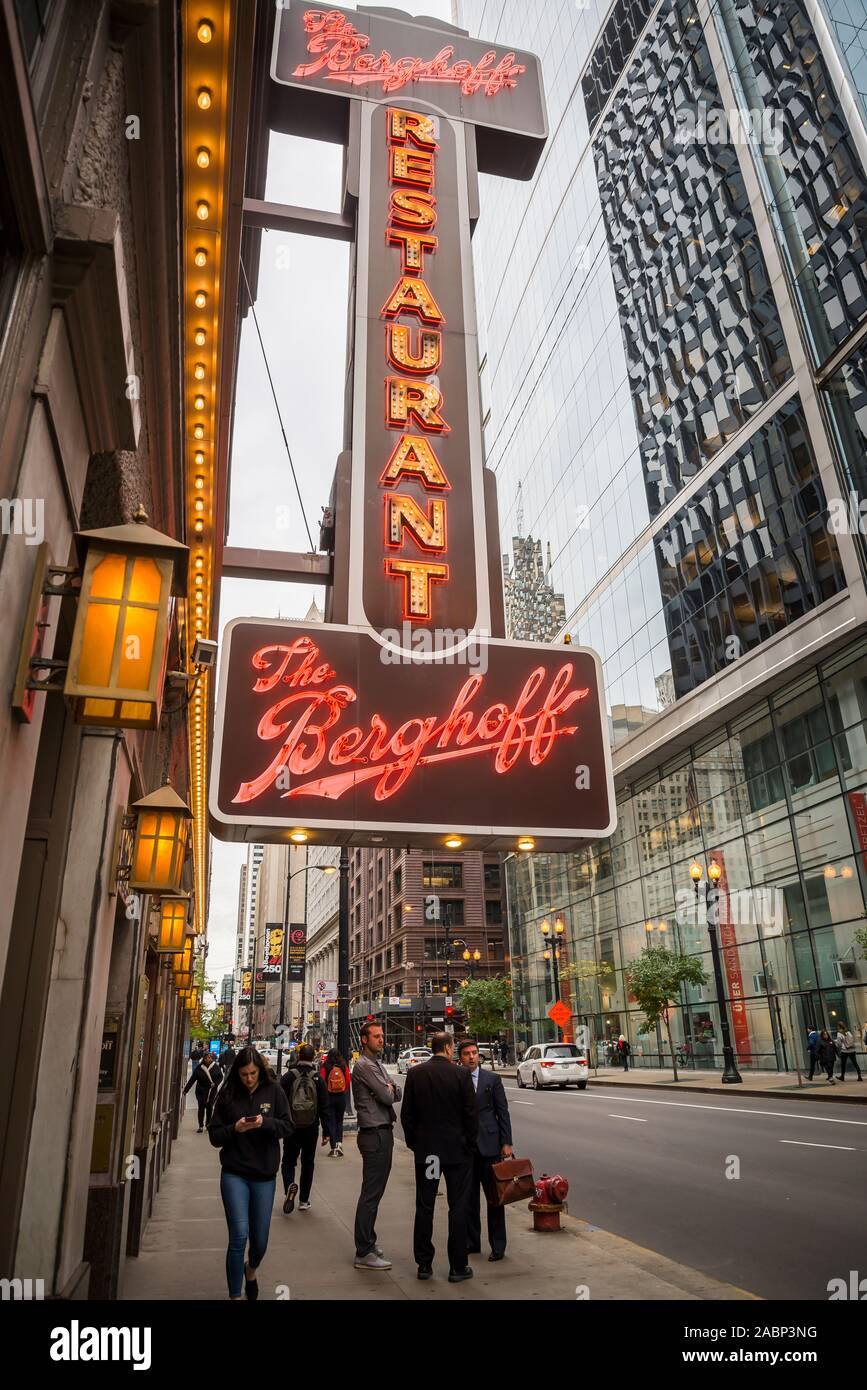 Berghoff Restaurant, traditional German restaurant, Chicago, Illinois, USA Stock Photo