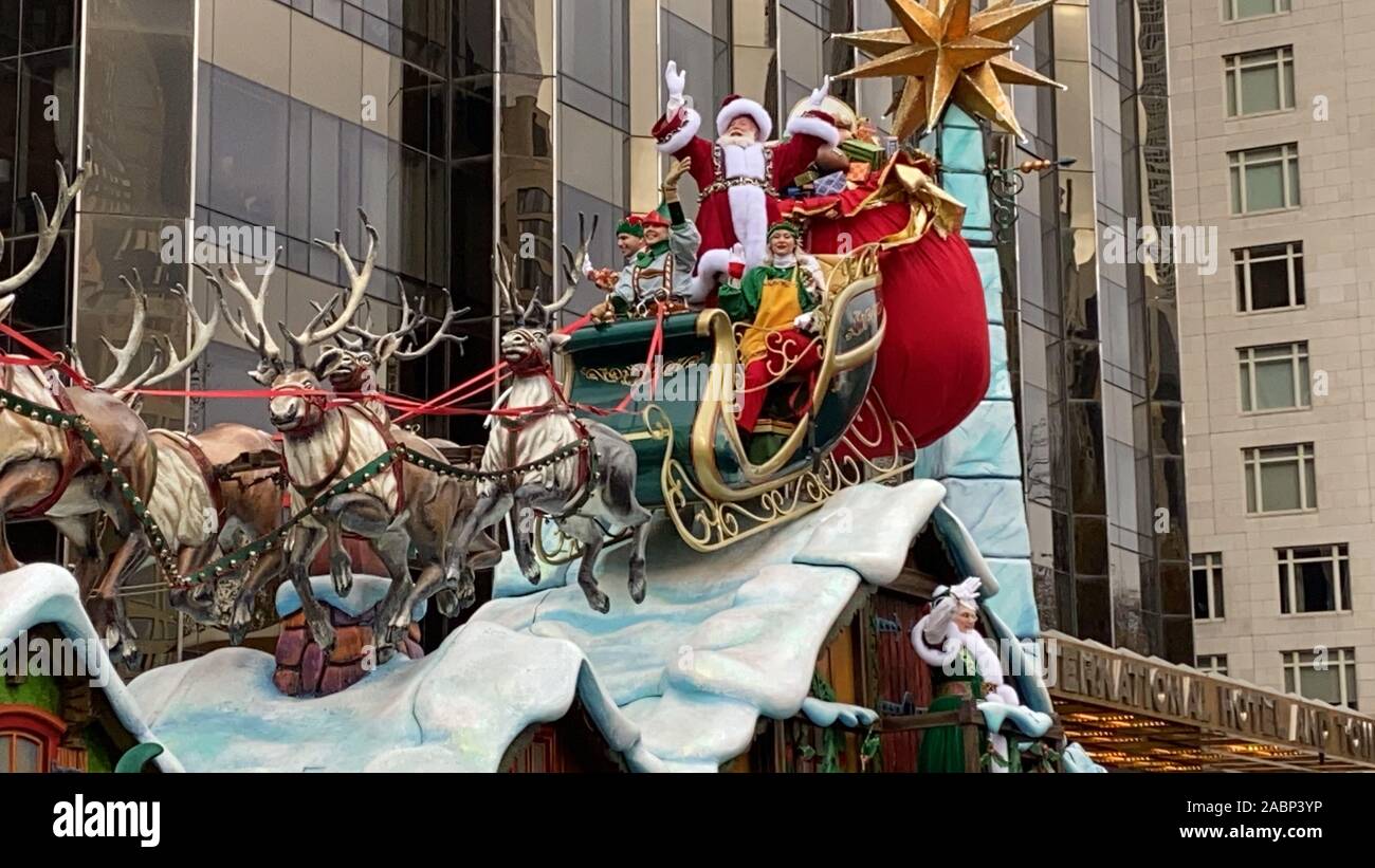New York Ny Usa 28th Nov 2019 Santa Claus At The Macy S Thanksgiving Day Parade In