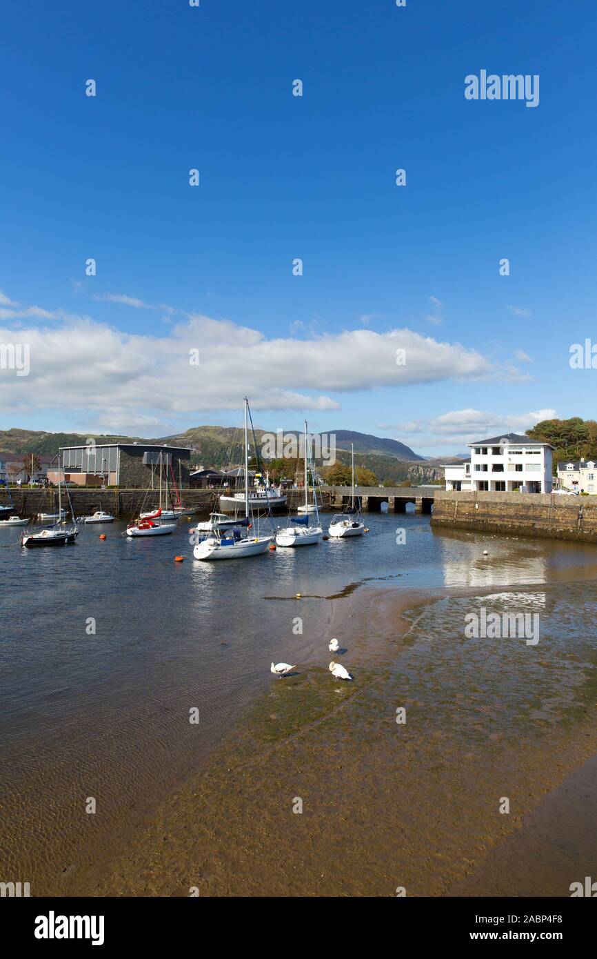 Harbour porthmadog in north wales hires stock photography and images