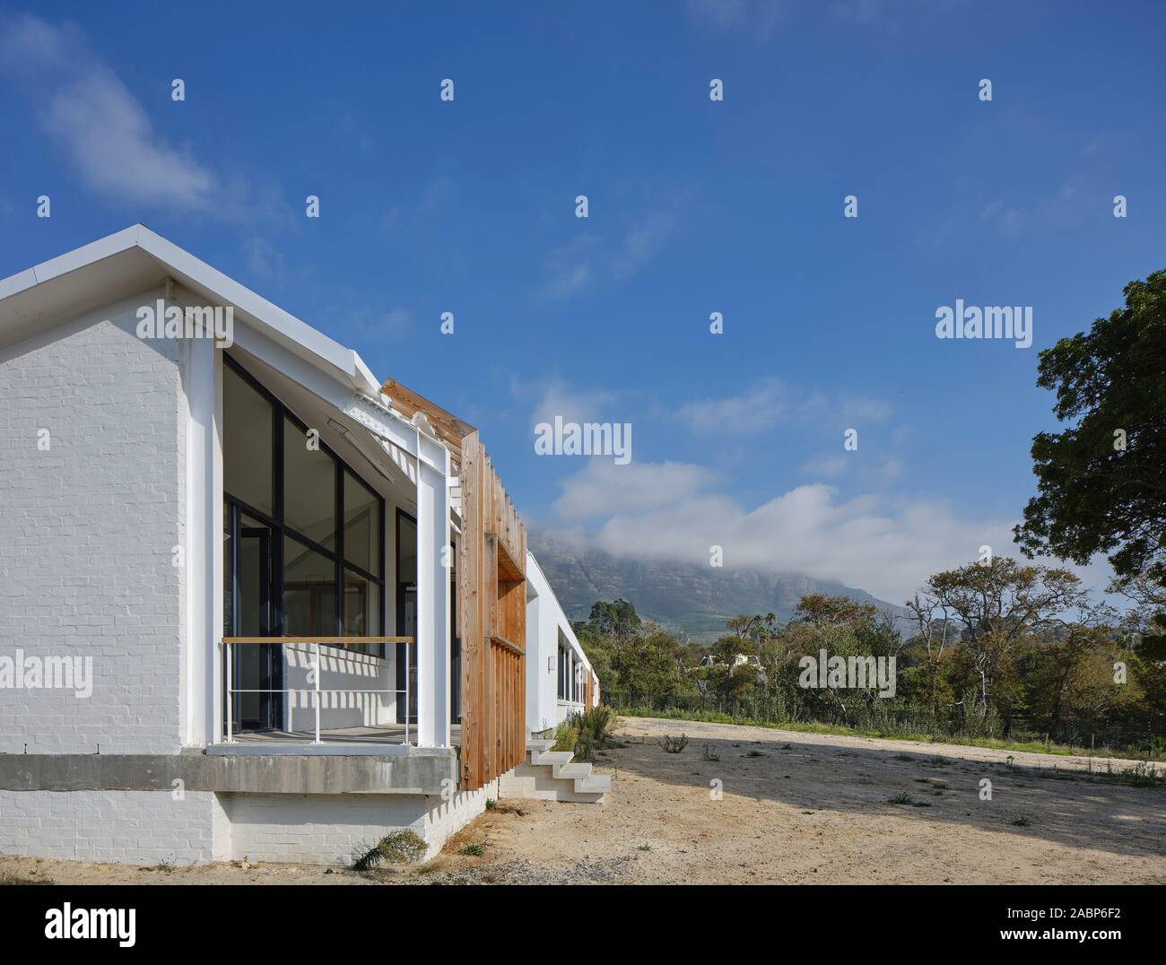 Side elevation. SAN Parks Tokai Offices Table Mountain National Park ...