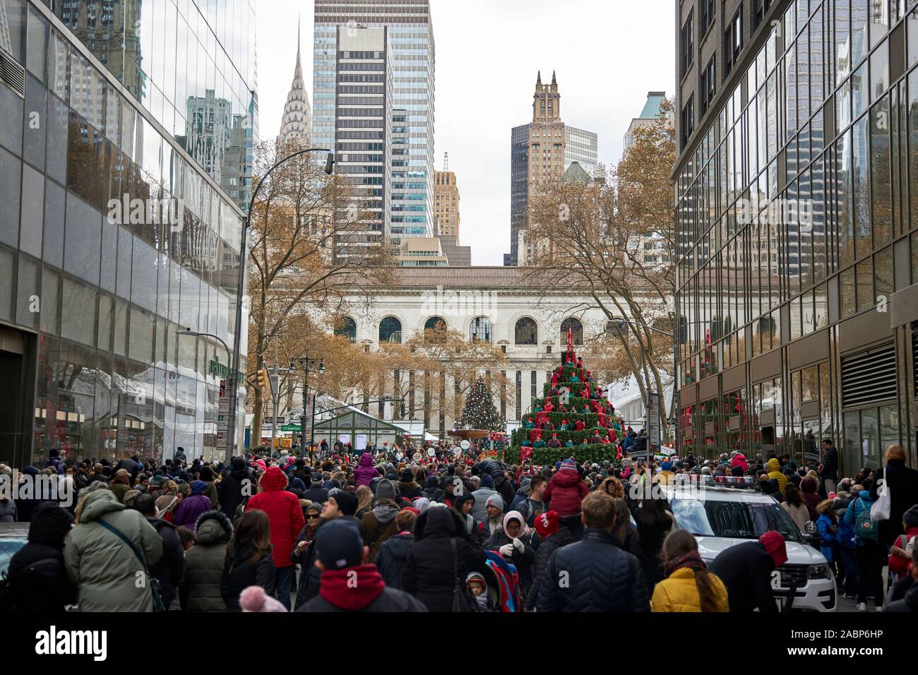 Thanksgiving parade new york hi-res stock photography and images - Alamy