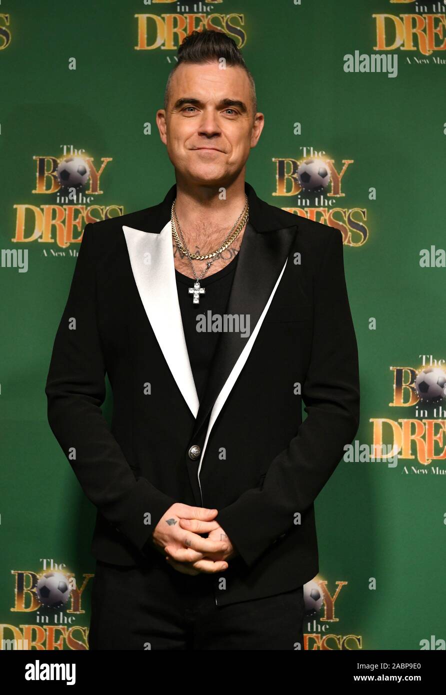 Stratford-upon-Avon, UK. 28th Nov 2019. Robbie Williams at the opening night of the RSC production of 'The Boy in the Dress' at The Royal Shakespeare Theatre, Stratford-upon-Avon, England, UK. 28 November 2019. Credit: Simon Hadley/Alamy Stock Photo