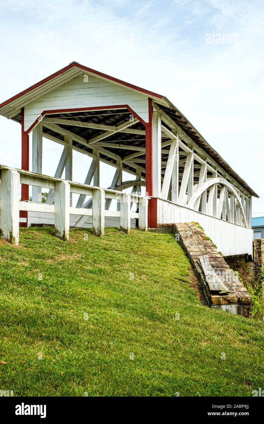 Halls mill covered bridge hires stock photography and images Alamy
