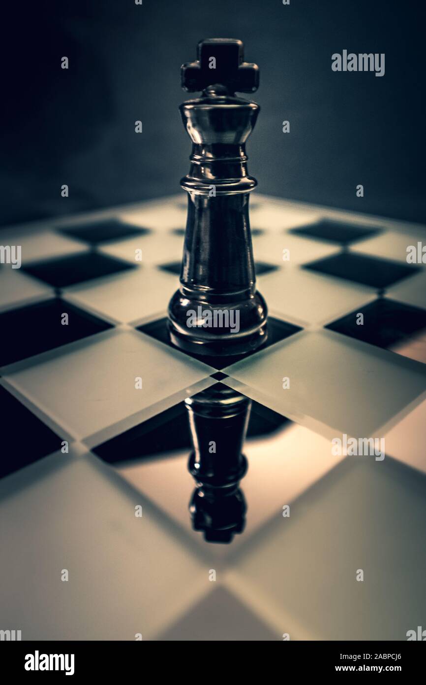 67,900+ King Chess Piece Stock Photos, Pictures & Royalty-Free Images -  iStock