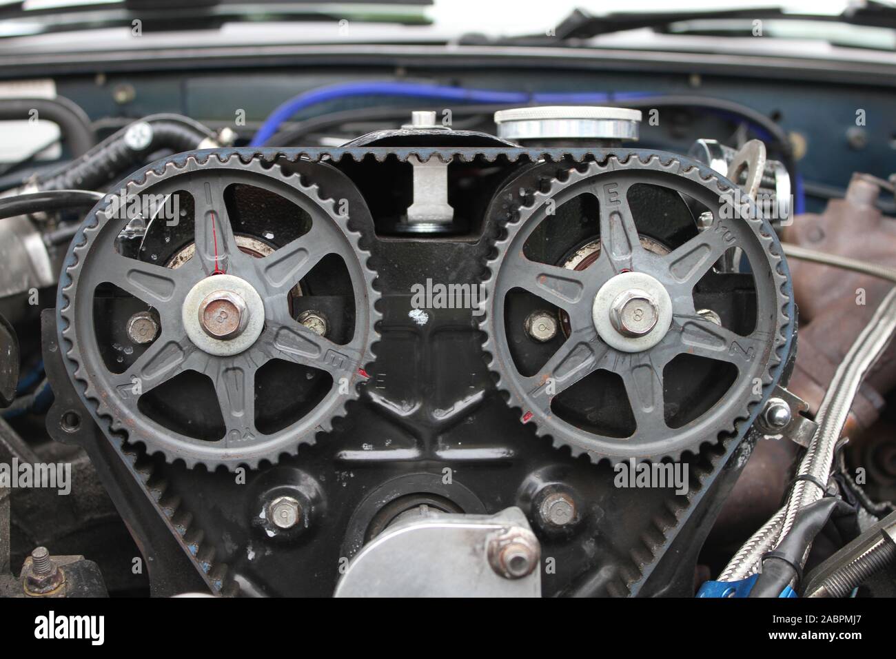 Dohc 16 valve engine hi-res stock photography and images - Alamy Dohc 16 valve engine hi-res stock photography and images - Alamy