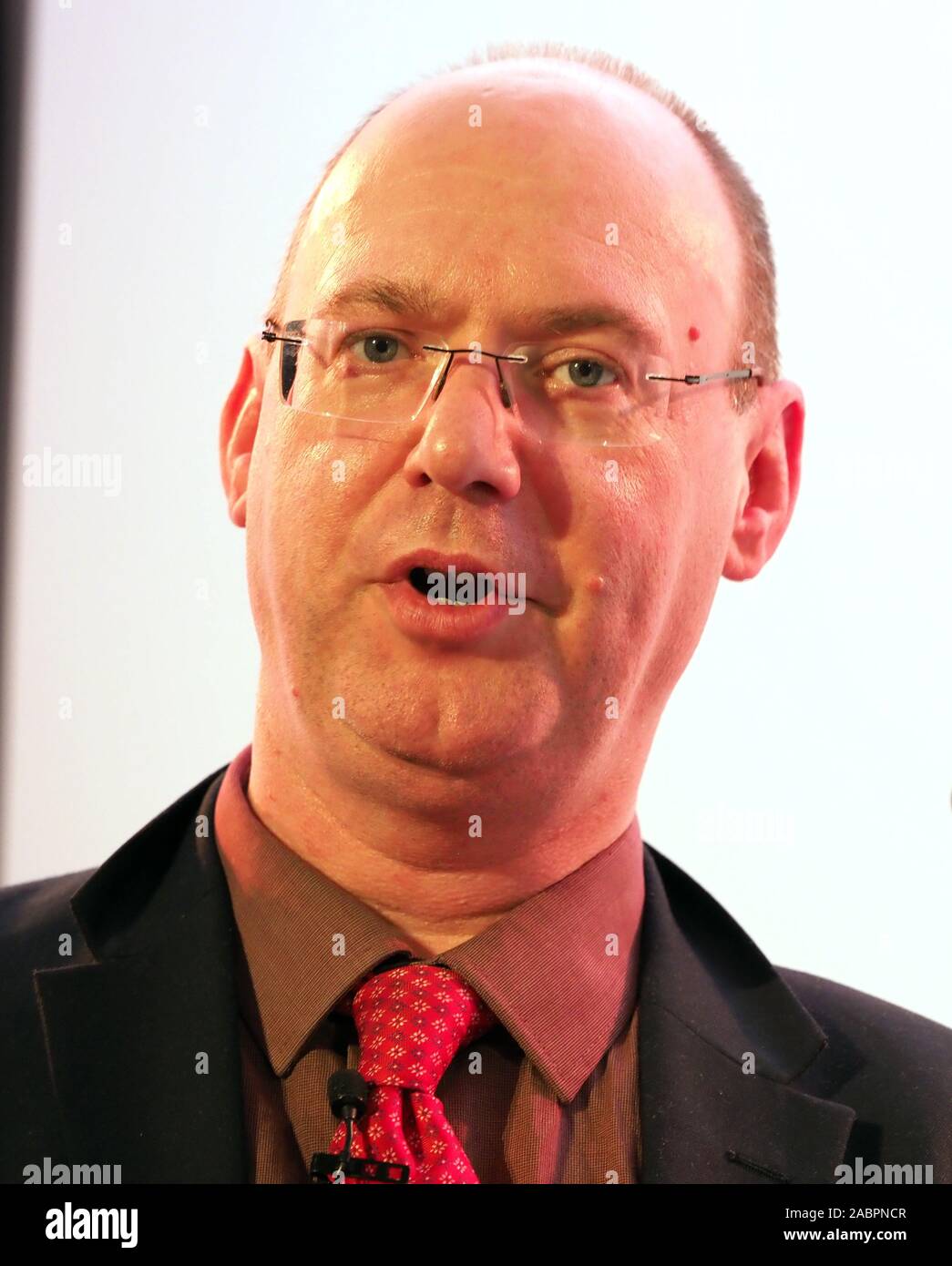 London, UK. 28th Nov, 2019. AOA Conference London UK, Prof Jason Lowe. Head of Climate Services, Met Office UK.  Picture by Geoff Moore Credit: Dorset Media Service/Alamy Live News Stock Photo