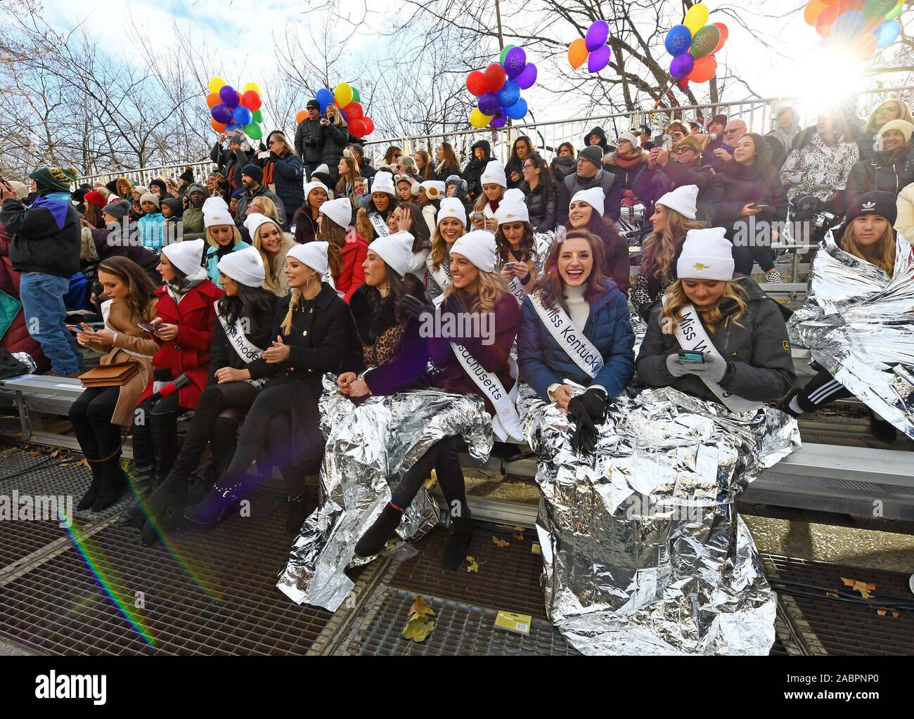 New York, USA. 28th Nov, 2019. Miss United States beauty pageants watch the 2019 Macy's Thanksgiving Day Parade in New York, the United States, on Nov. 28, 2019. Credit: Li Rui/Xinhua/Alamy Live News Stock Photo