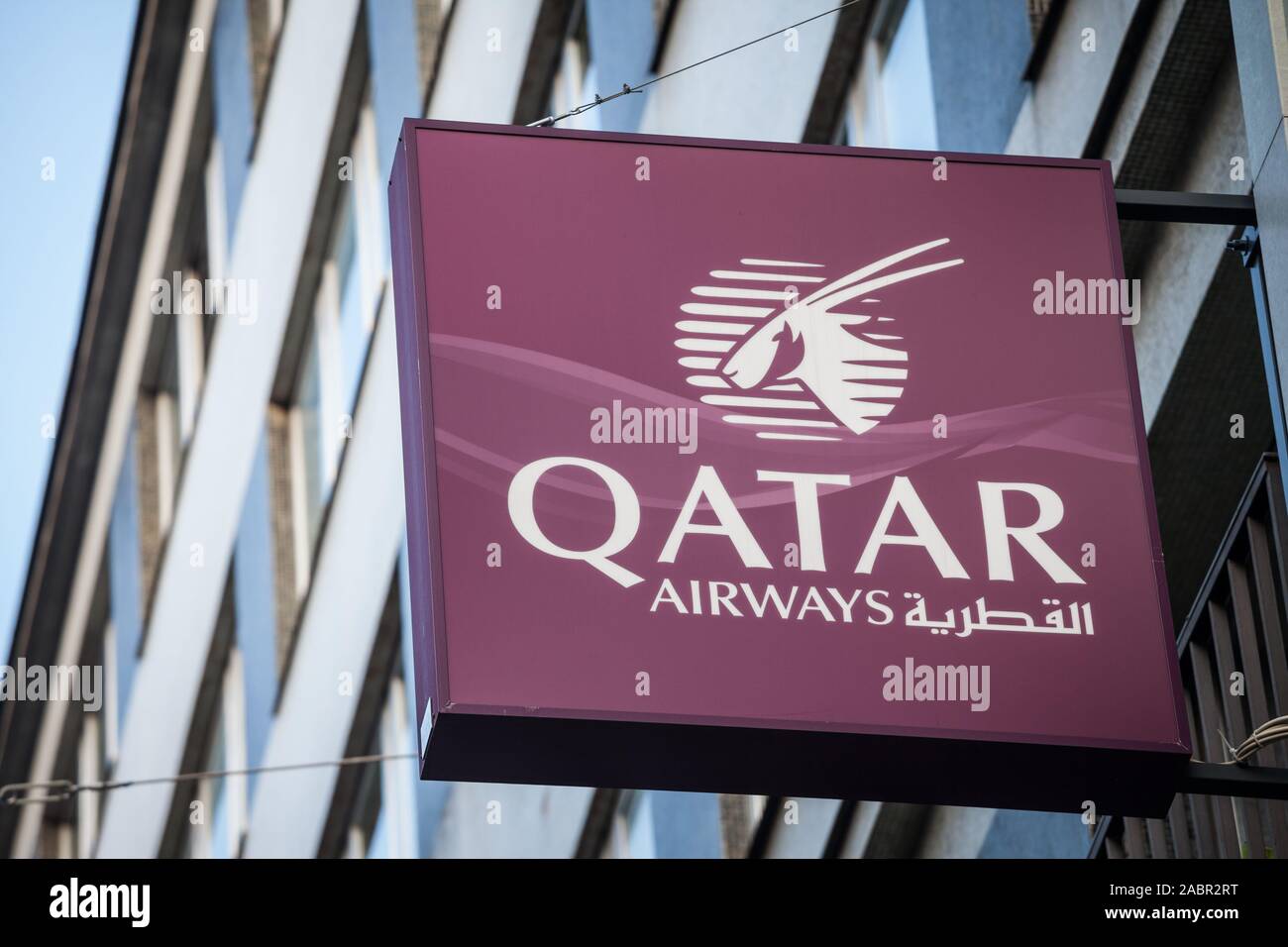 qatar airways logo high resolution stock photography and images alamy