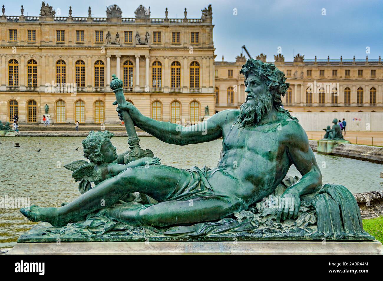 Neptune statues hires stock photography and images Alamy