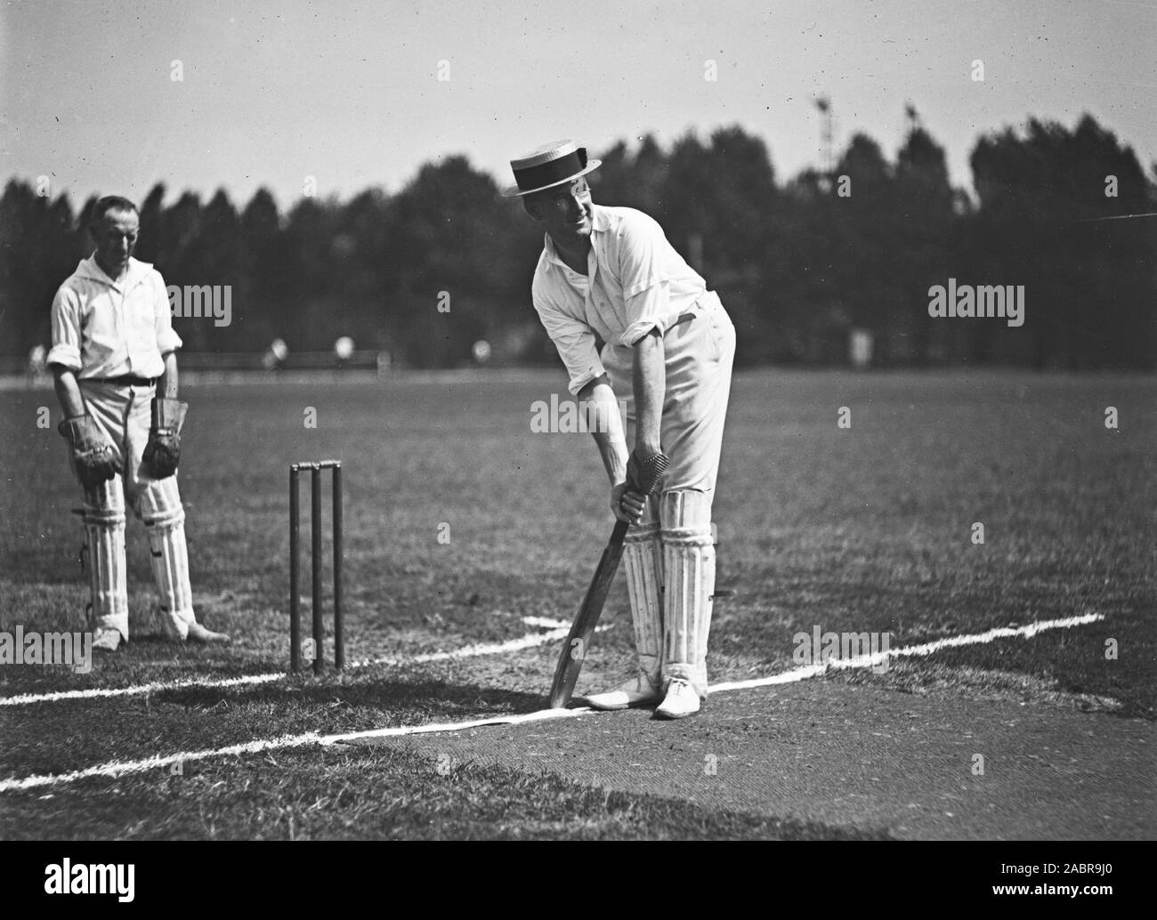 Cricket player Black and White Stock Photos & Images Alamy