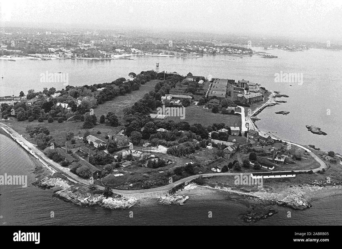 Oblique aerial view of Fort Slocum in New York ca. 1961 Stock Photo