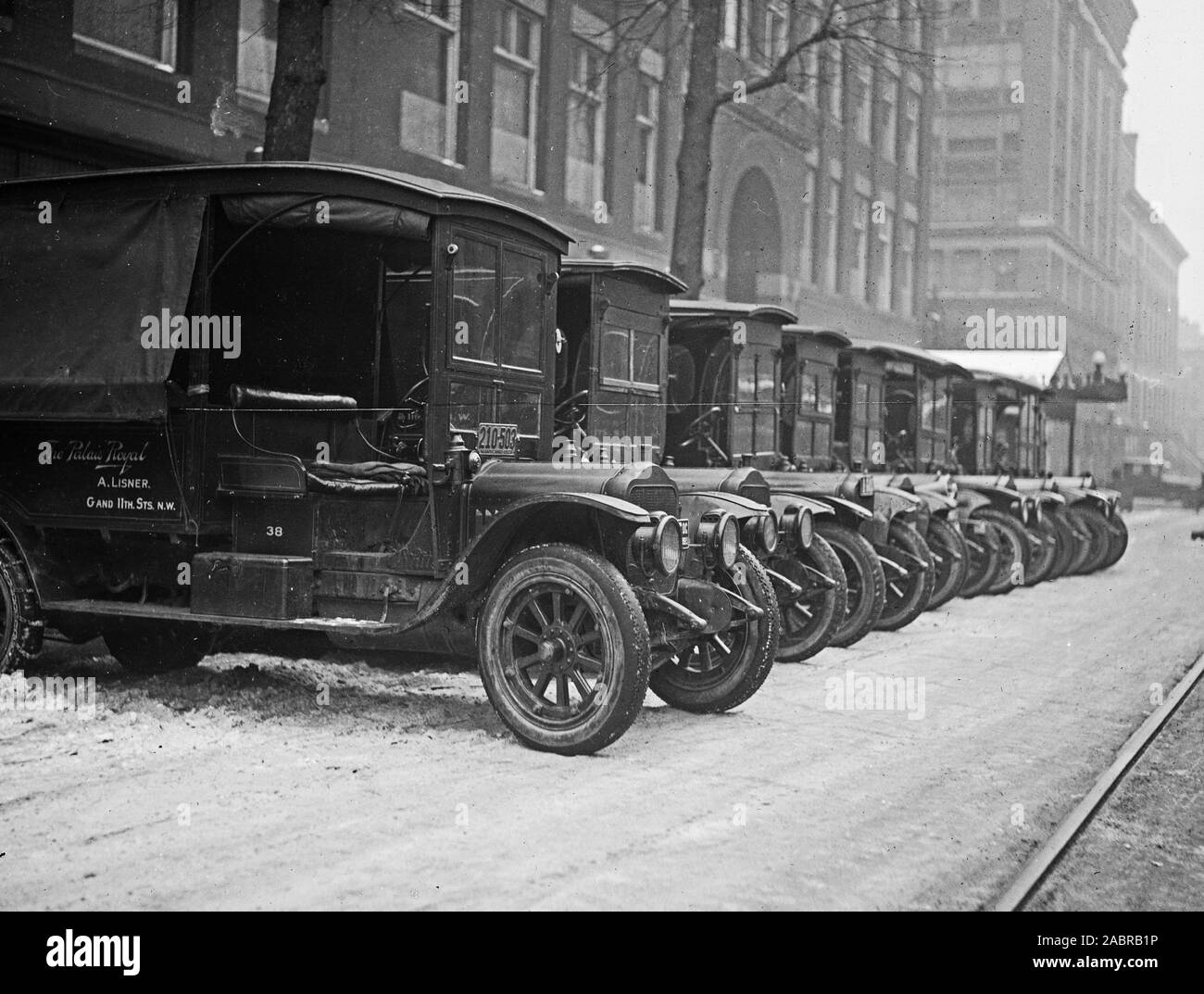 1920s trucks hi-res stock photography and images - Alamy