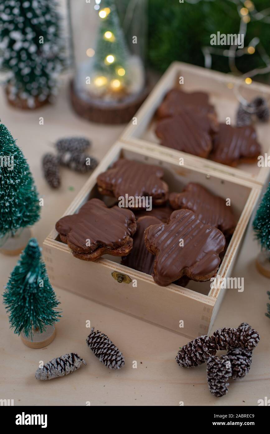 Traditional German Christmas Cookies Stock Photo - Alamy