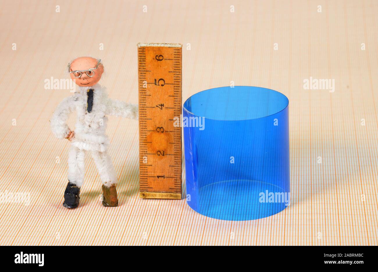 Solid Geometry presentation of a Cylinder. Its height and diameter are 4 cm. Stock Photo