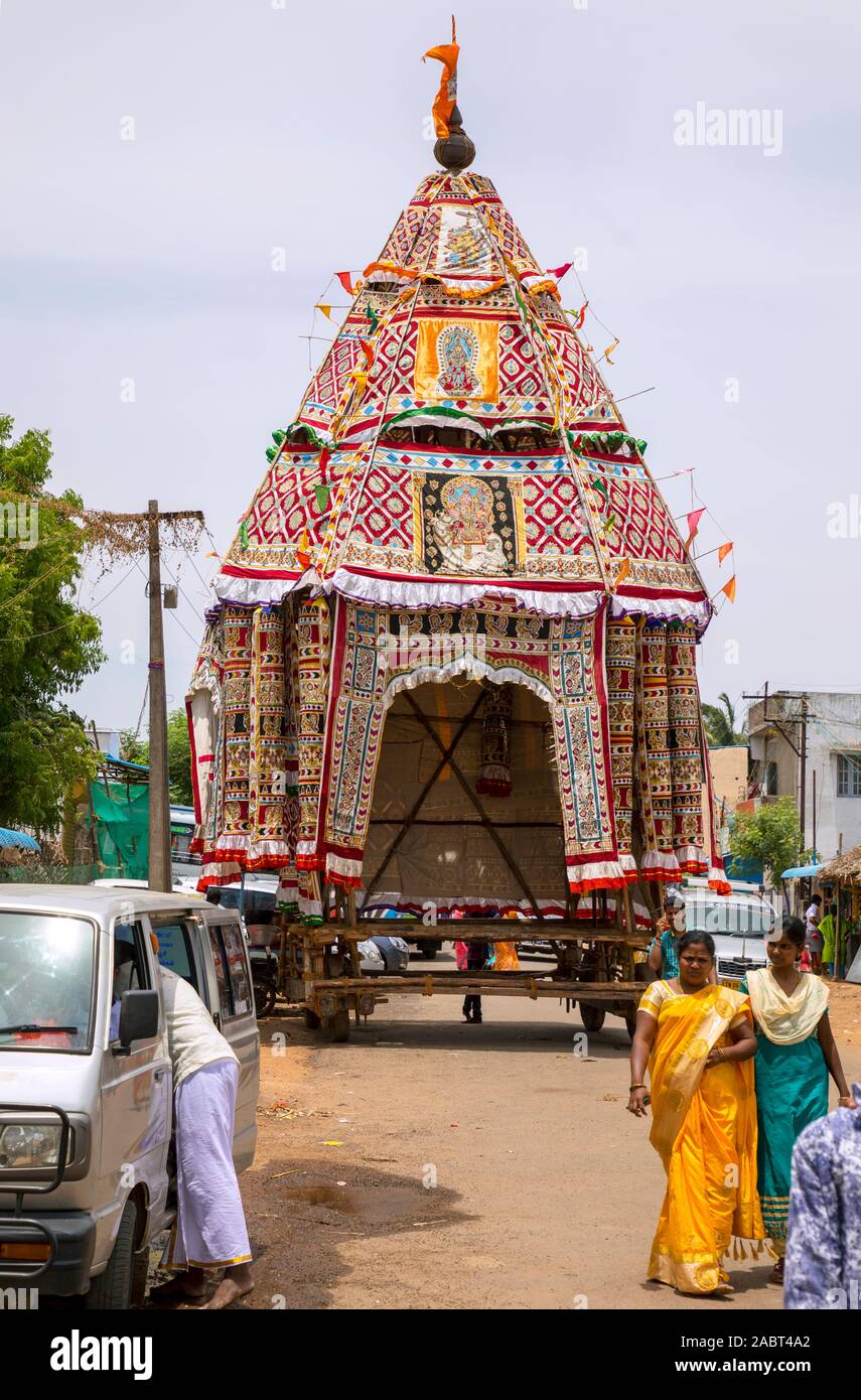 Traditional temple car in thiruvarur temple Stock Photo Alamy