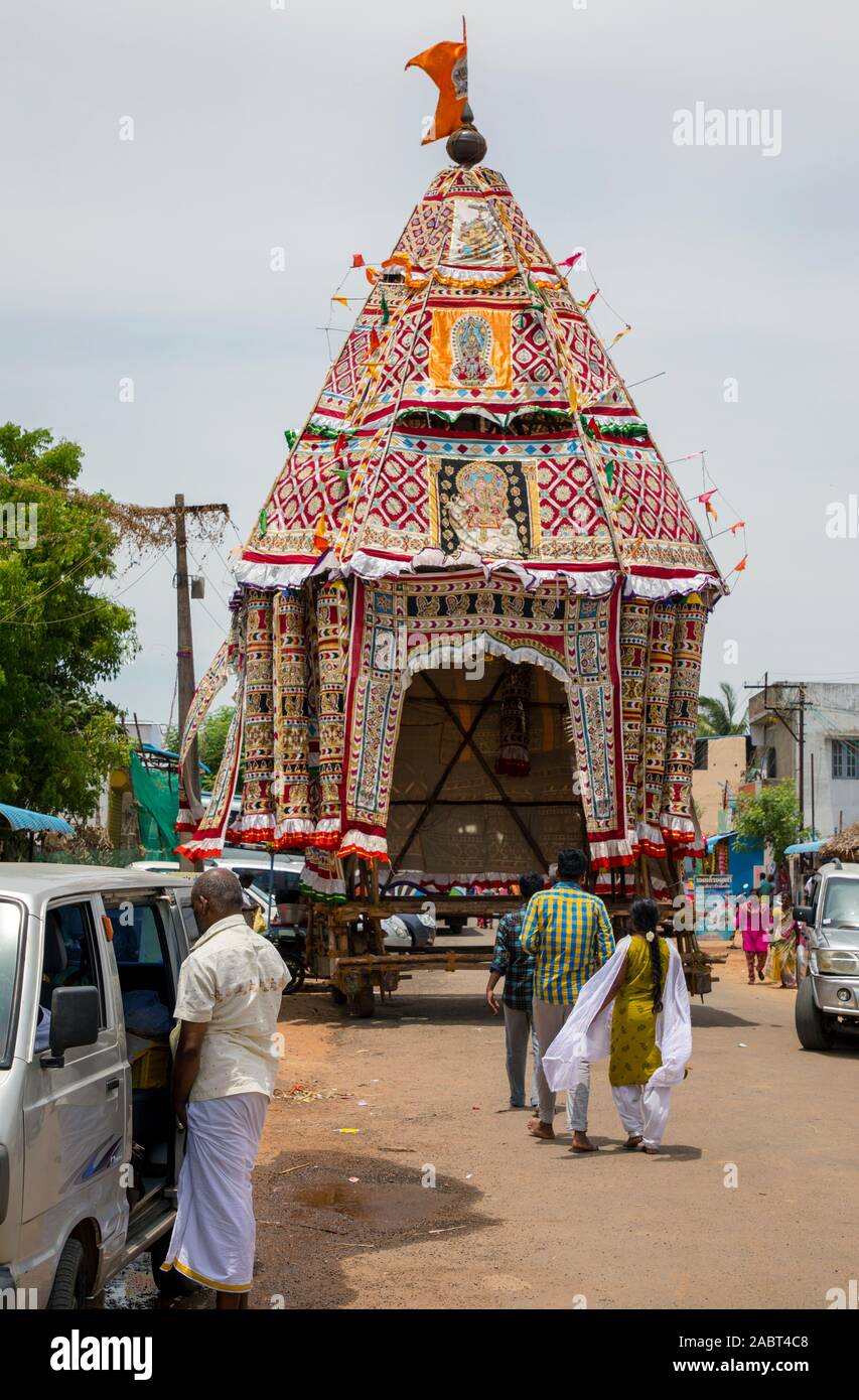 Traditional temple car in thiruvarur temple Stock Photo Alamy
